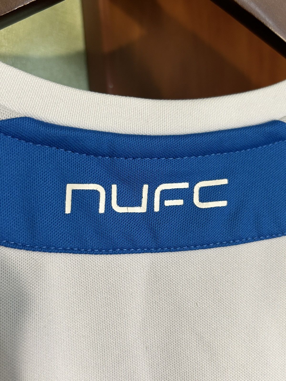 Puma Newcastle United Football Jersey 2013/14 Home Puma Soccer Size US S / EU 44-46 / 1 - 9 Thumbnail