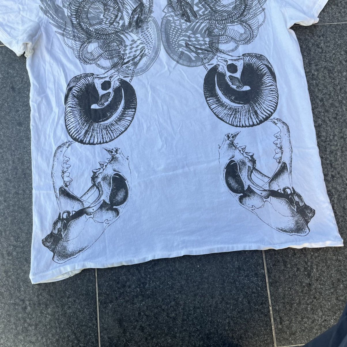Calvin Klein × If Six Was Nine × Japanese Brand Calvin Klein Jeans Skull Animal White Tee Size US XL / EU 56 / 4 - 7 Thumbnail