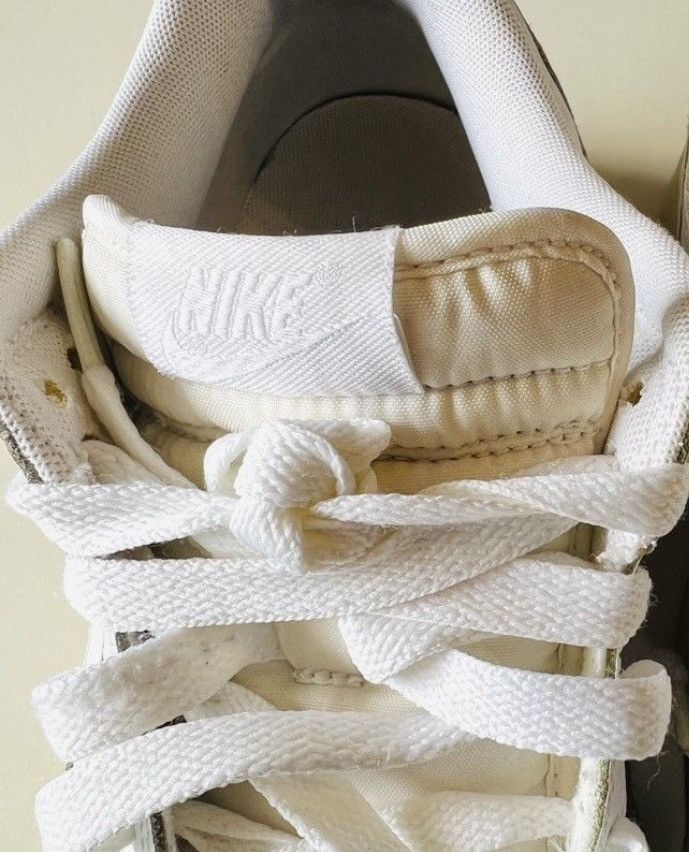 Nike Nike Dunk Low Triple White Size US 10 / EU 43 - 9 Thumbnail