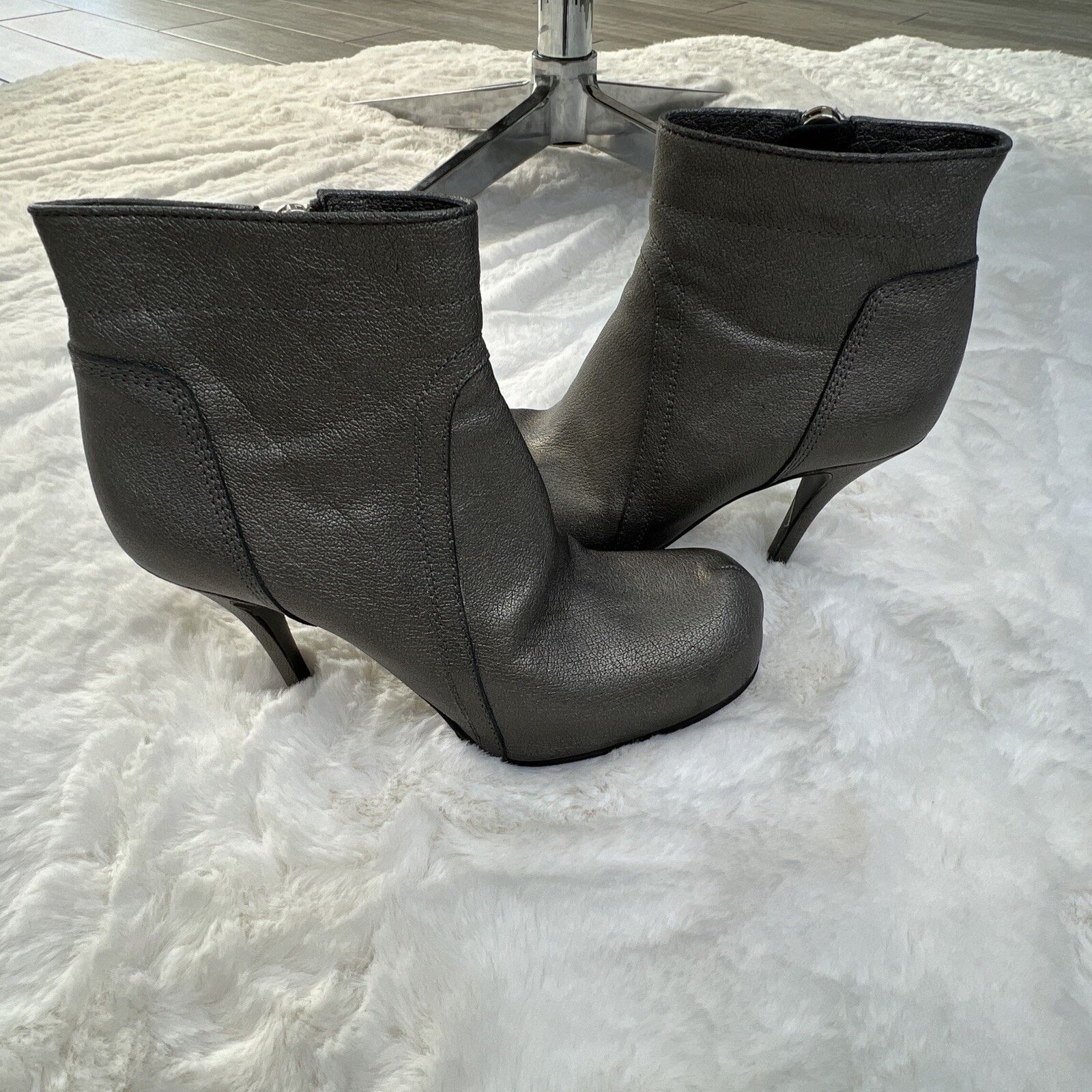 Rick Owens RICK OWENS-Leather Metallic Bootie/Heel’s- 37Made In Italy Size US 7 / IT 37 - 2 Thumbnail