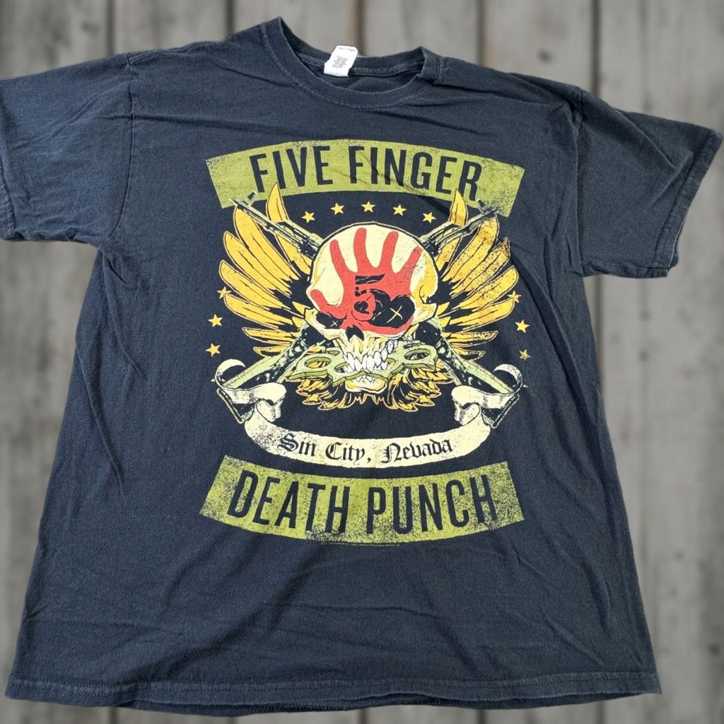 Gildan VINTAGE Five Finger Death Punch Shirt Mens Large Black Sin City Nevada Band Tee Rock Size US L / EU 52-54 / 3 - 1 Thumbnail