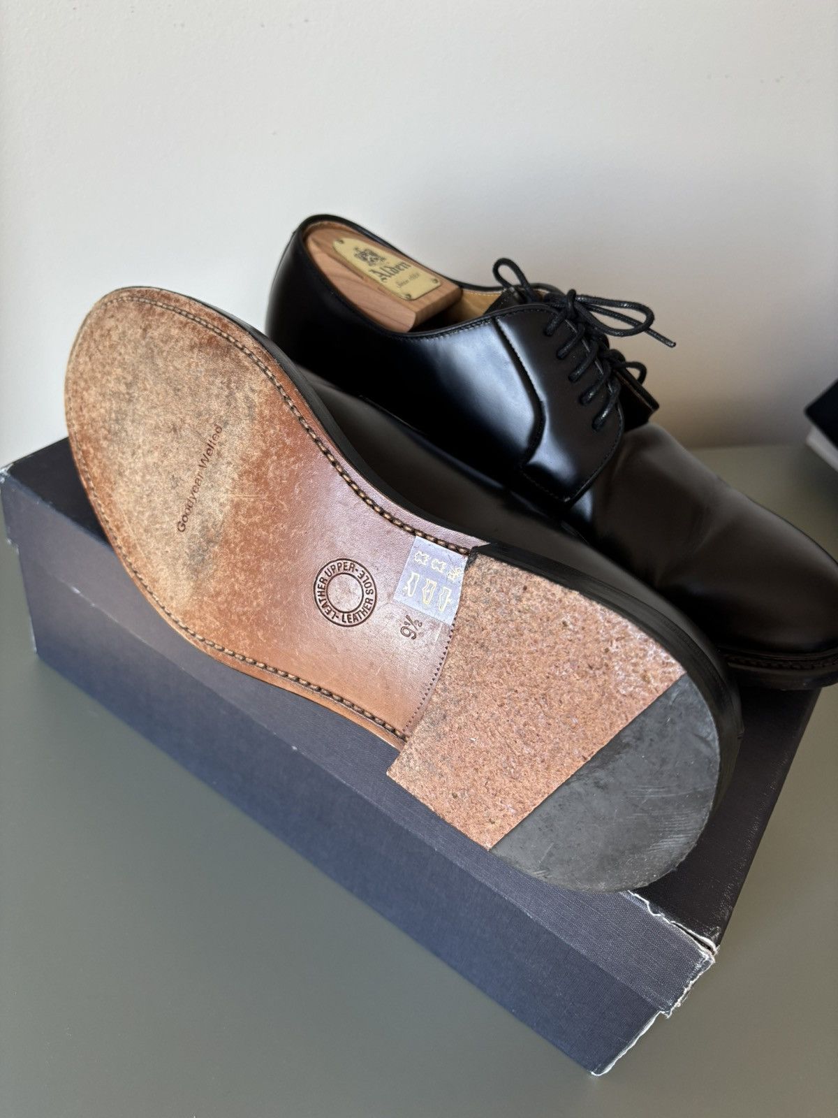 Herring Herring Lakenheath Derby in Polished Black Size US 10.5 / EU 43-44 - 4 Thumbnail