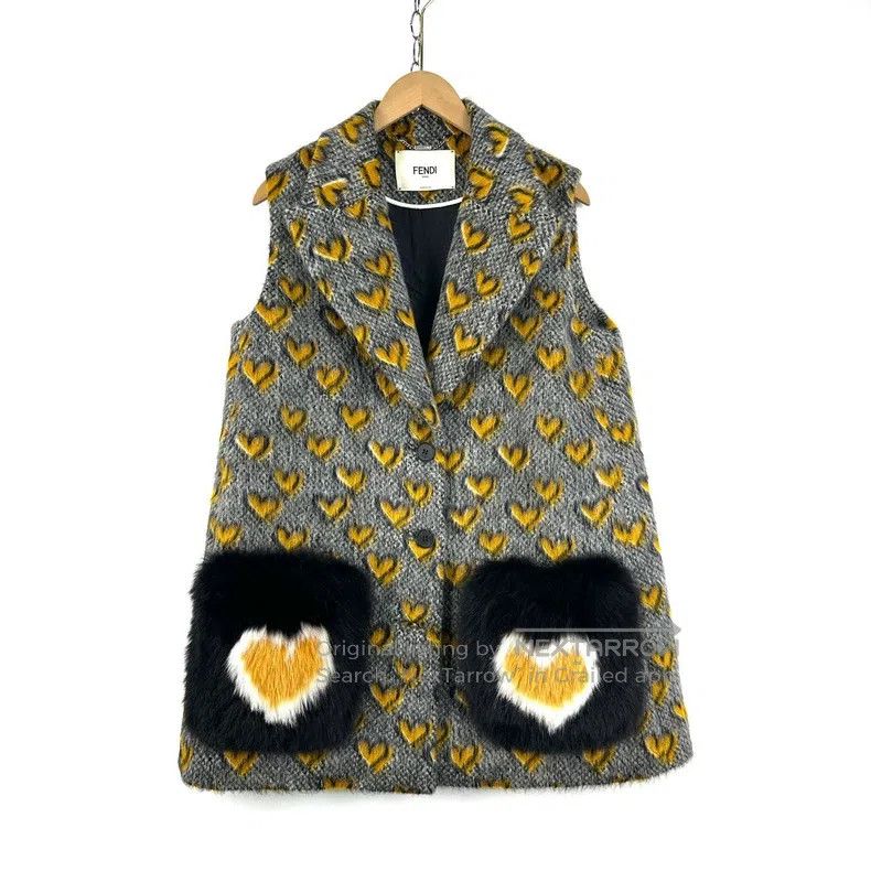 Fendi Fendi Mohair wool blend heart pattern bag sleeveless vest Size S / US 4 / IT 40 - 1 Thumbnail