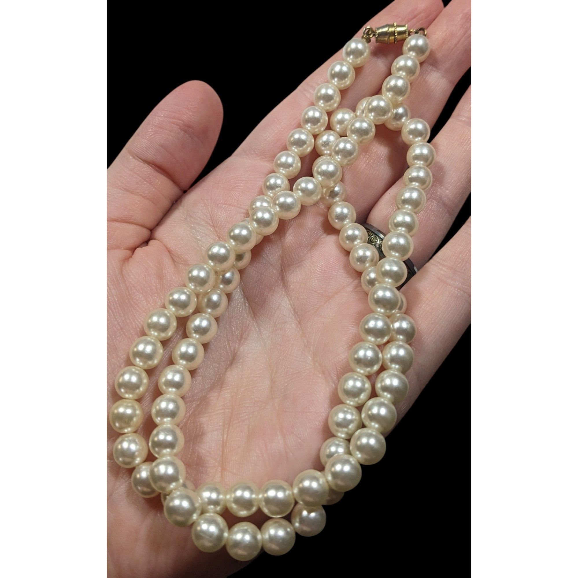 Other Classic Elegant Faux Pearl Necklace With Barrel Clasp Size ONE SIZE - 3 Thumbnail