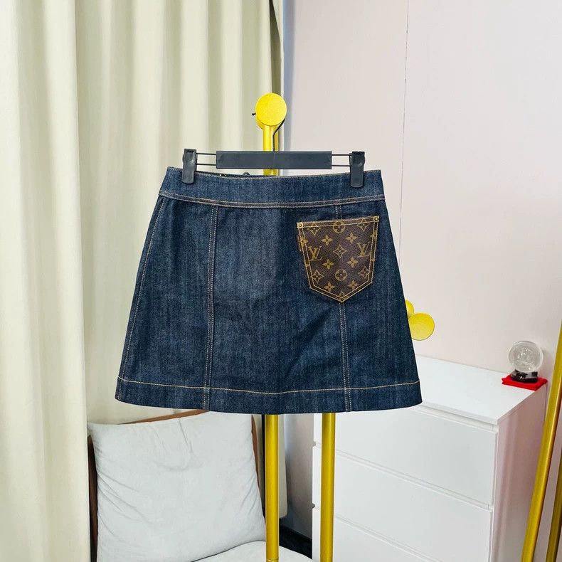 Louis Vuitton Louis Vuitton Blue back logo skirt Size 35" - 2 Thumbnail