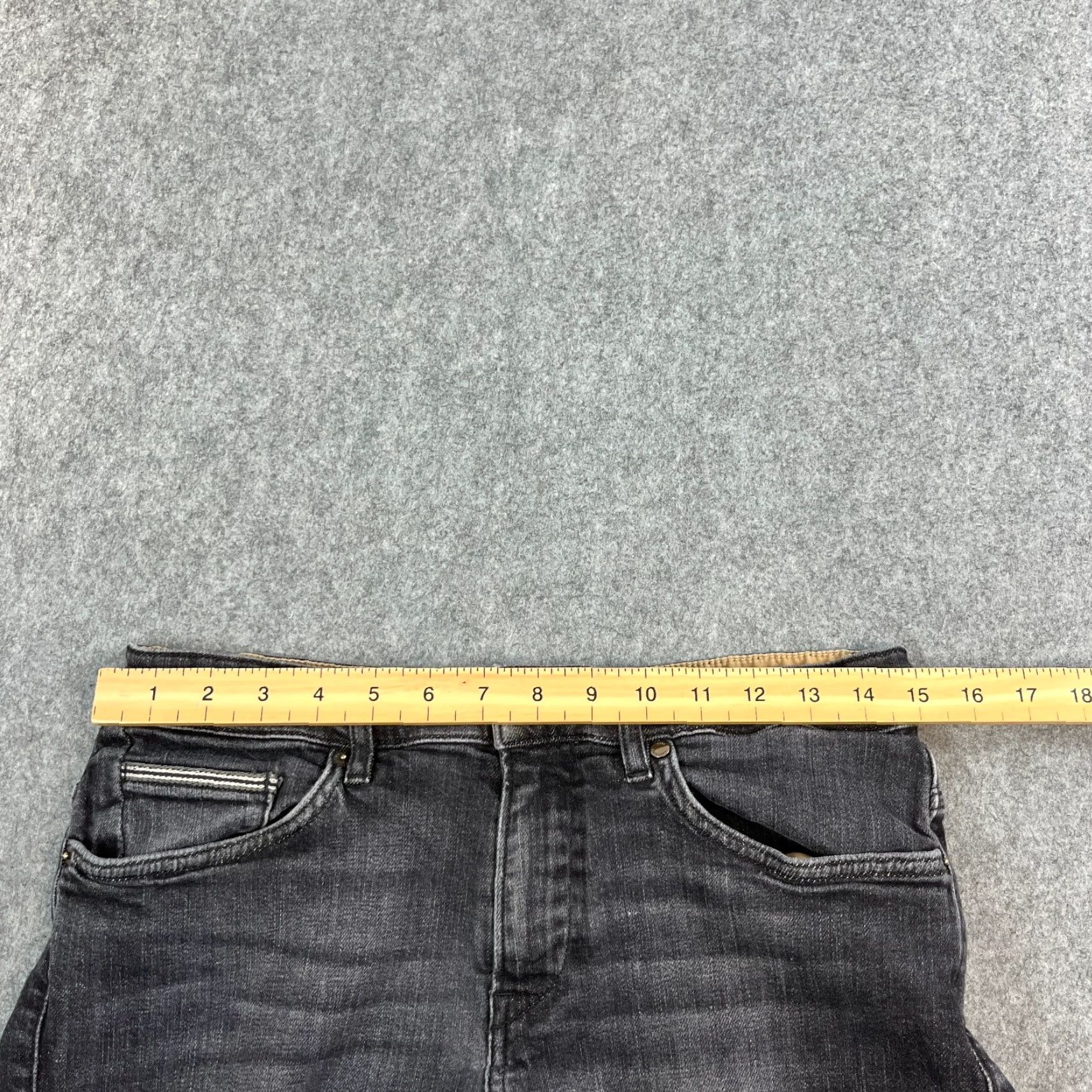 Hugo Boss HUGO BOSS Jeans Slim Tapered Delaware 30/32 Dark Wash Grey Whiskers Denim Cotton Elastane 5-Pocket Mens Jeans Size US 30 / EU 46 - 6 Thumbnail