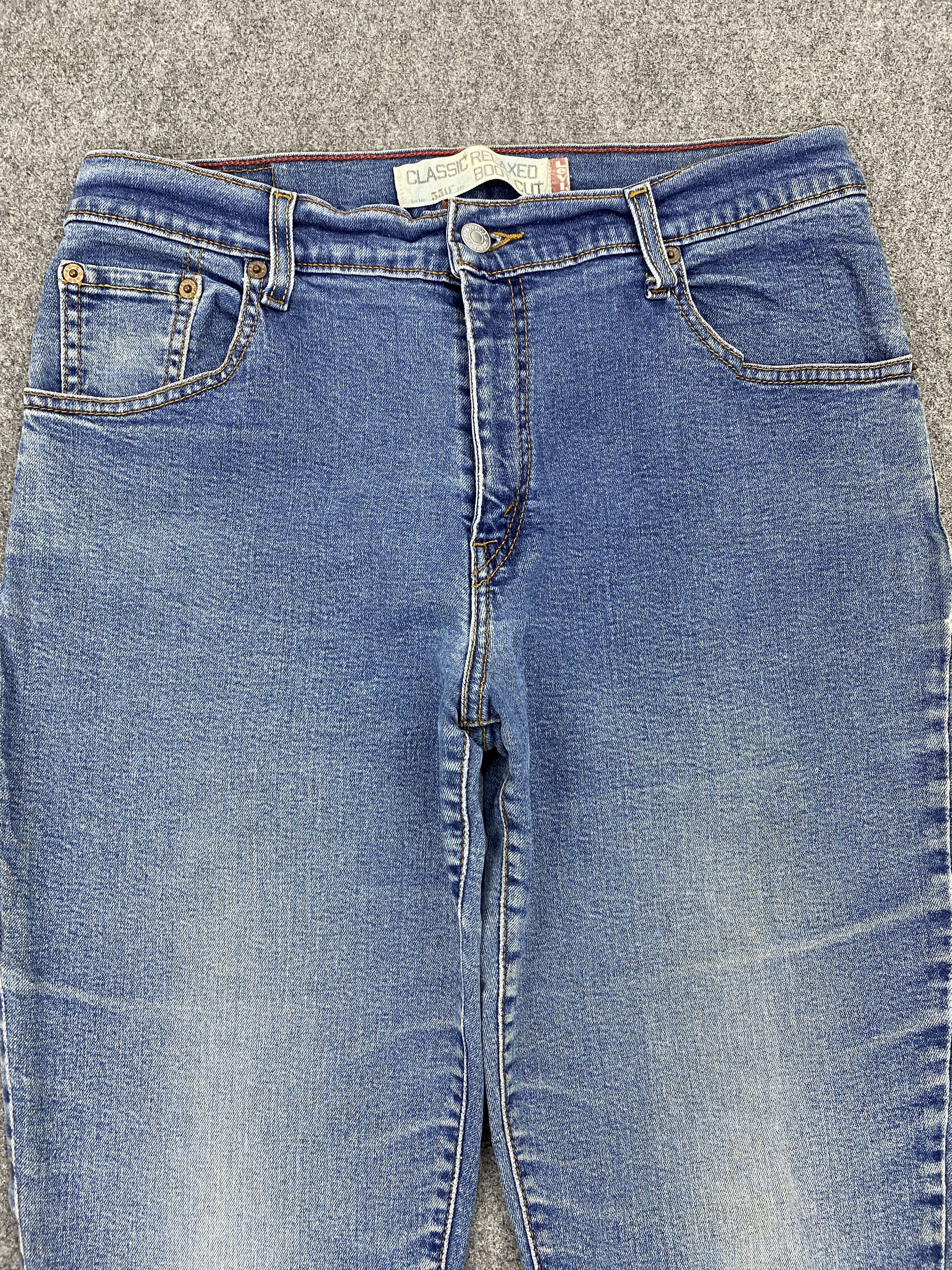 Levi's Vintage Levis 550 Flared Bootcut Faded Blue Jeans S0036 Size US 32 / EU 48 - 2 Thumbnail