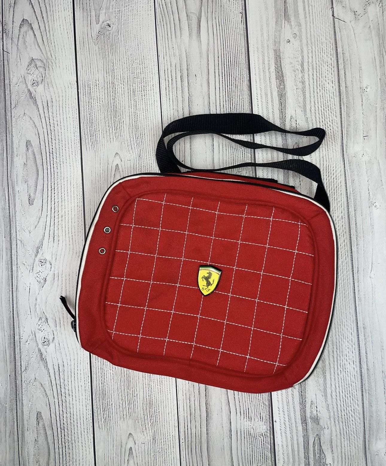 Ferrari Vintage racing ferrari bag rare red Size ONE SIZE - 1 Thumbnail