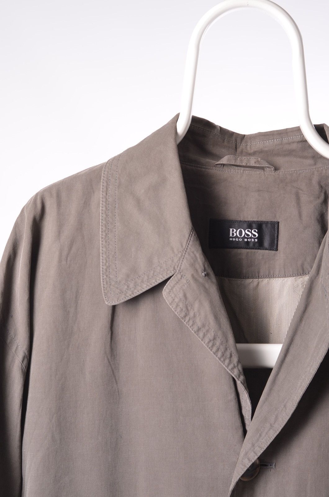 Hugo Boss Hugo Boss Grey Men’s Buttons Trench sz 48 Oversize Size US M / EU 48-50 / 2 - 2 Thumbnail