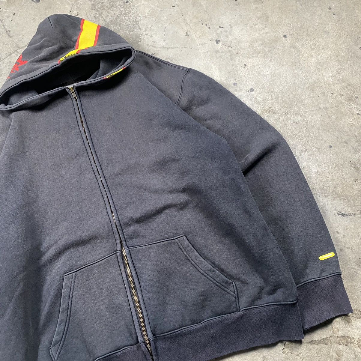 Swagger Rare y2k Swagger Japan Hazard Sunfaded Zip Up Size US XXL / EU 58 / 5 - 3 Thumbnail
