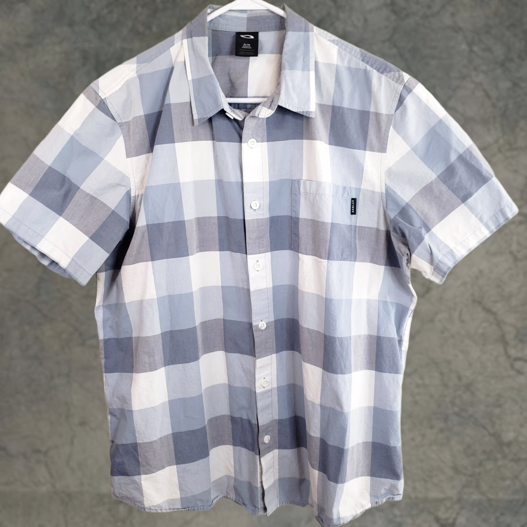 Oakley OAKLEY Gray White Blue Plaid Short Sleeve Button-Down Shirt - Mens XL Size US XL / EU 56 / 4 - 1 Thumbnail