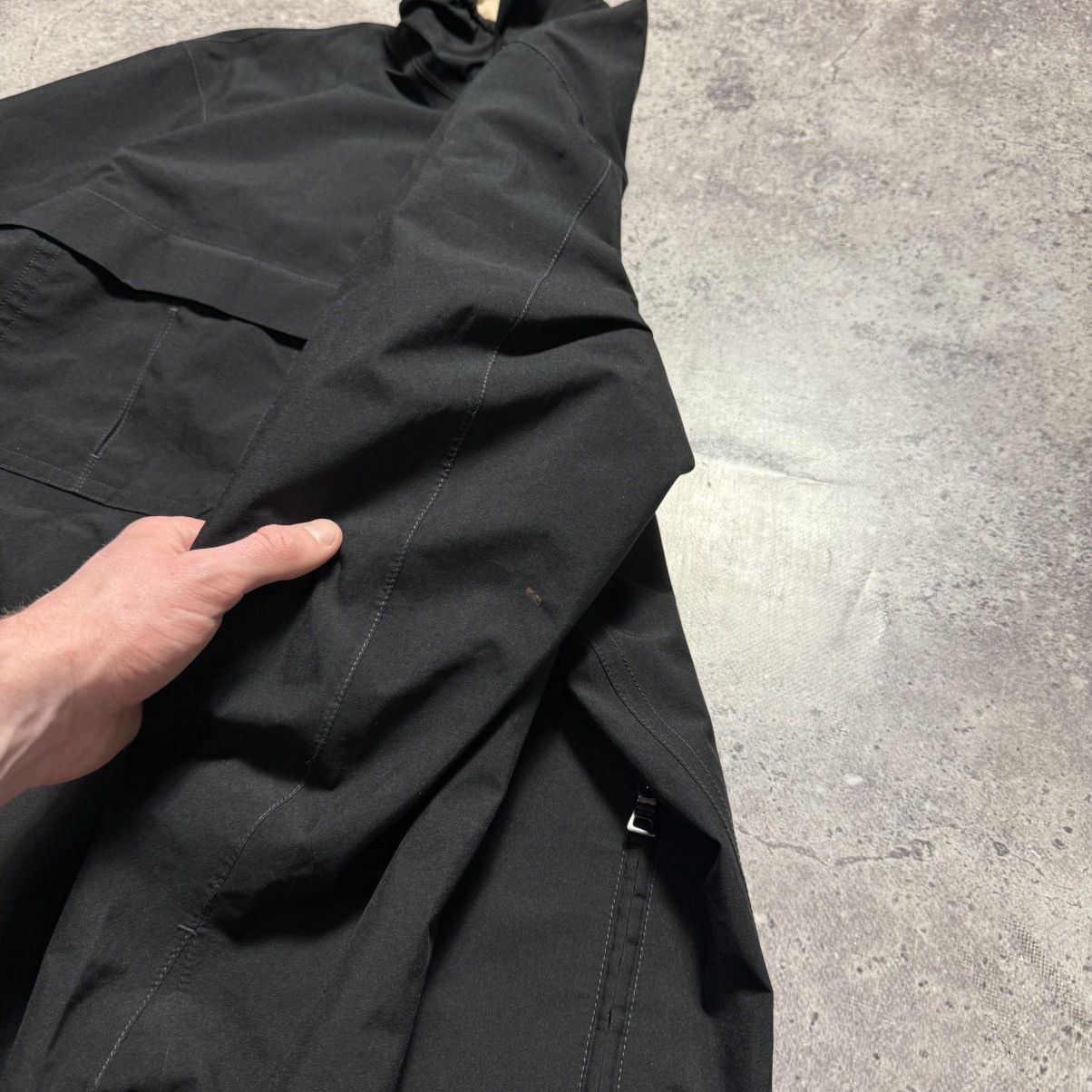 Prada Red Tab Reversible Gore Tex Black/Beige Nylon Jacket