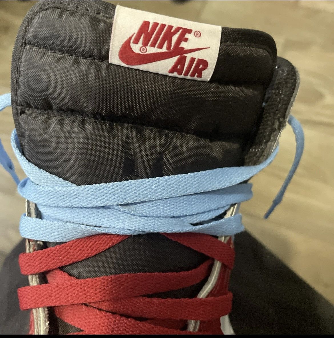 Nike Air jordan 1 High OG ‘Fearless’ (READ DESCRIPTION) Size US 10 / EU 43 - 11 Thumbnail