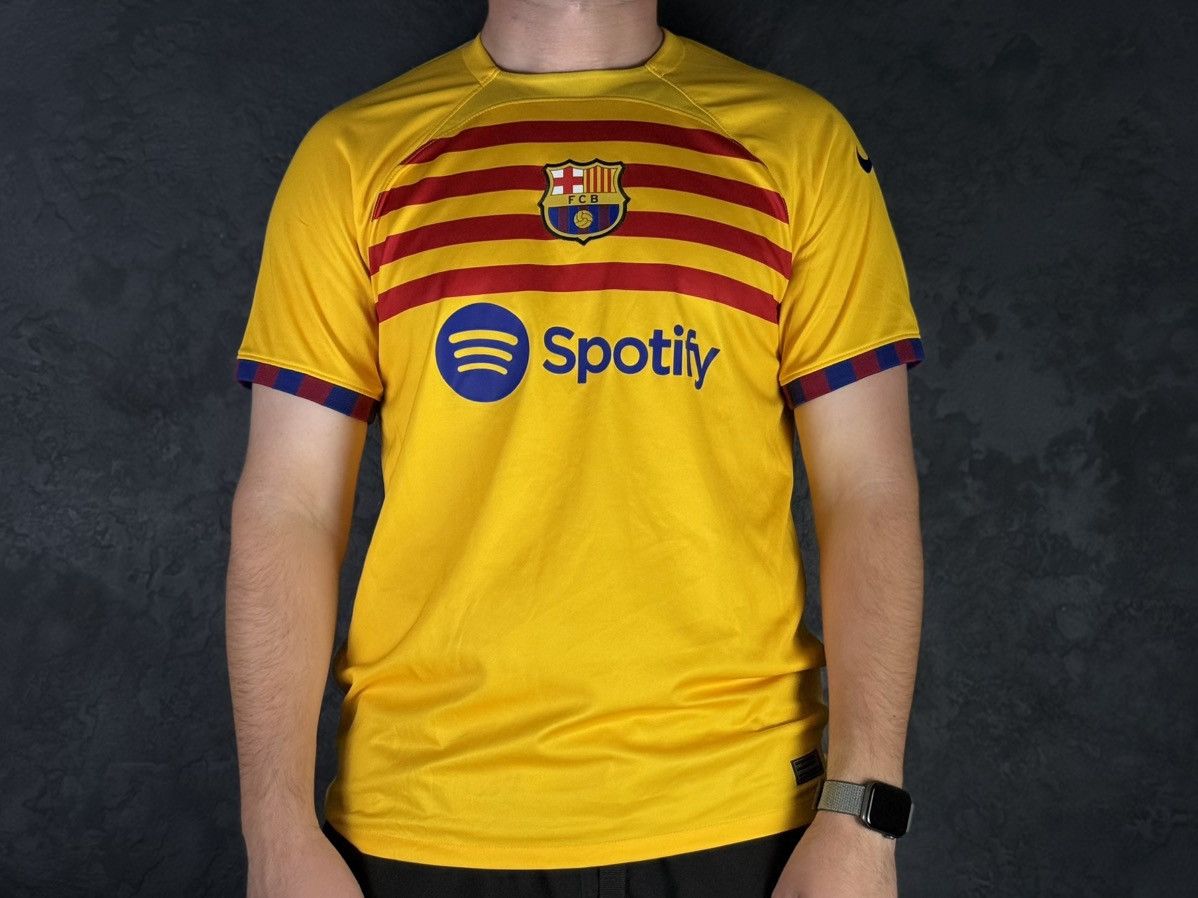 Nike NIKE FC Barcelona PEDRI 8 2022/2023 Away Jersey Football Size US L / EU 52-54 / 3 - 2 Thumbnail