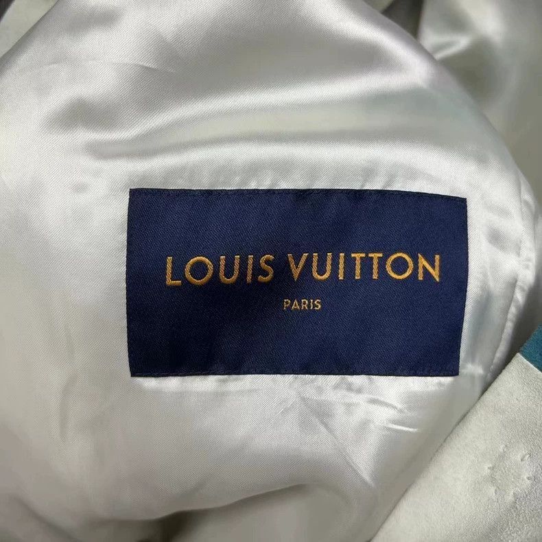 Louis Vuitton louis vuitton's new multi-colored striped print logo jacket Size US L / EU 52-54 / 3 - 5 Thumbnail