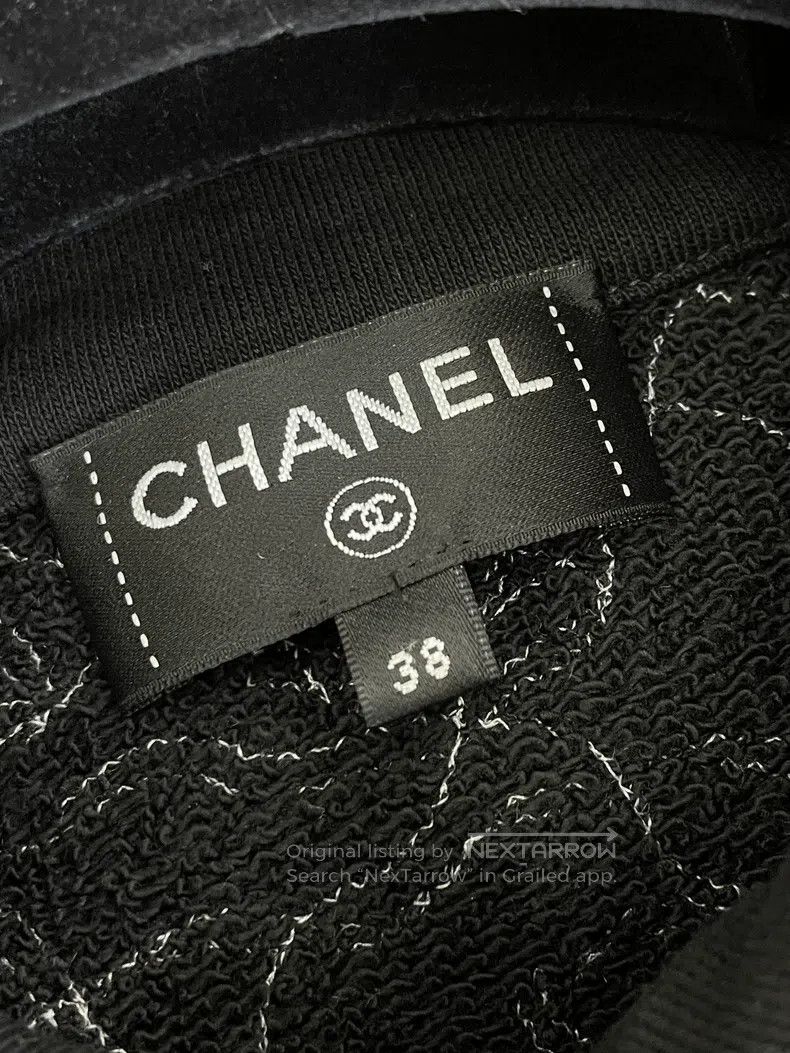Chanel Chanel Black full logo sequin printed sweatshirt Size XS / US 0-2 / IT 36-38 - 4 Thumbnail