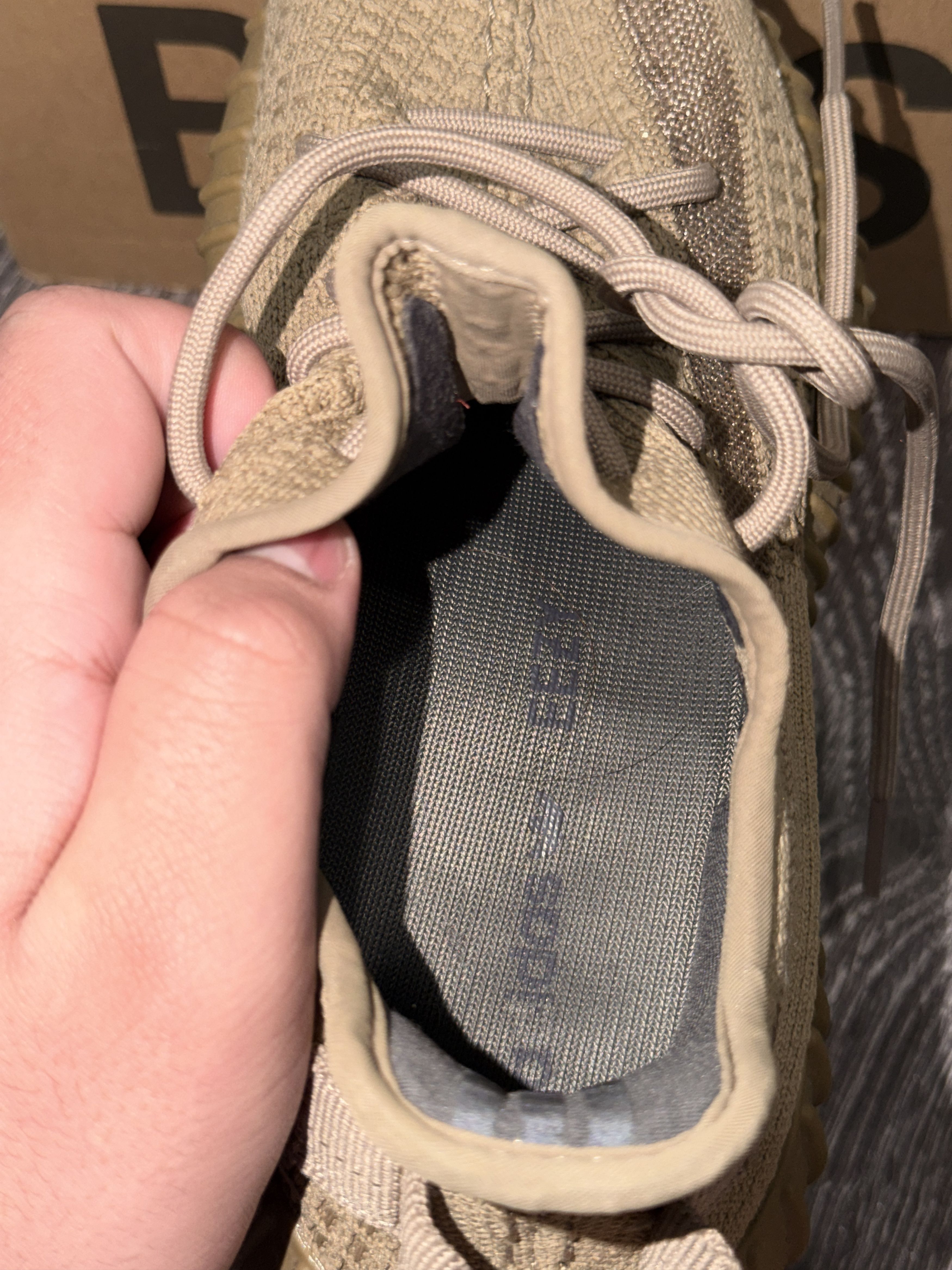 Yeezy Yeezy Boost 350 V2 Size US 7 / EU 40 - 4 Thumbnail