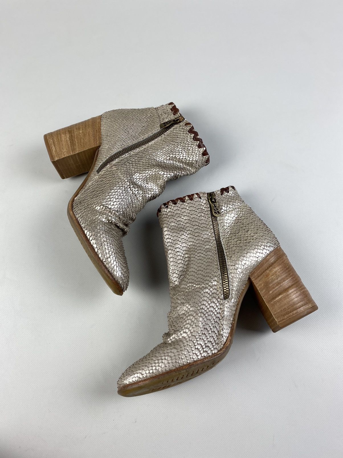 A.S.98 A.S. 98 ladies avant-garde heeled boots size 39 Size US 9 / IT 39 - 9 Thumbnail