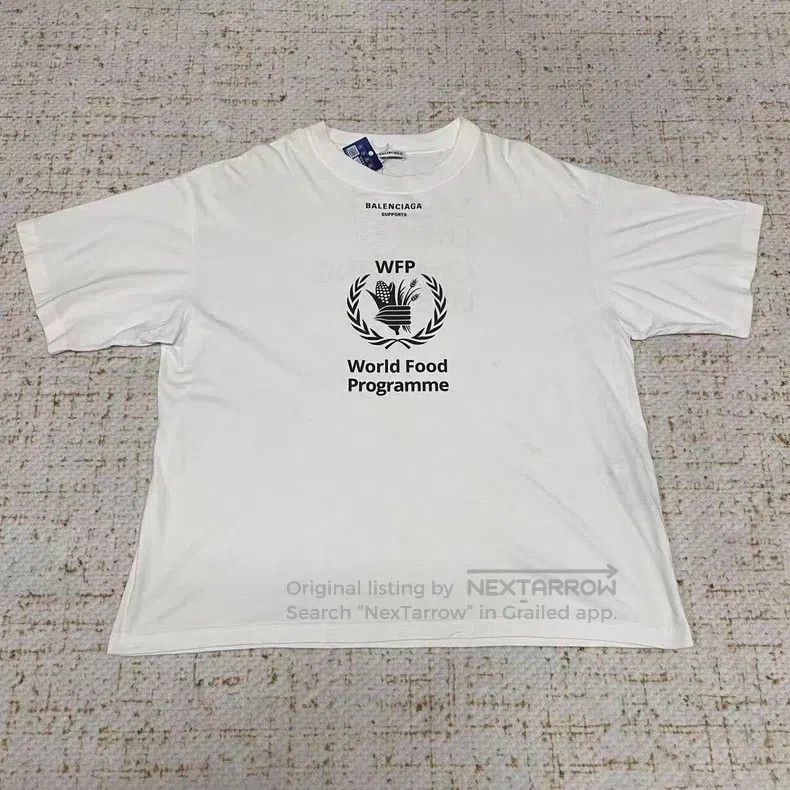 Balenciaga Balenciaga WFP Short Sleeve Size US L / EU 52-54 / 3 - 1 Thumbnail