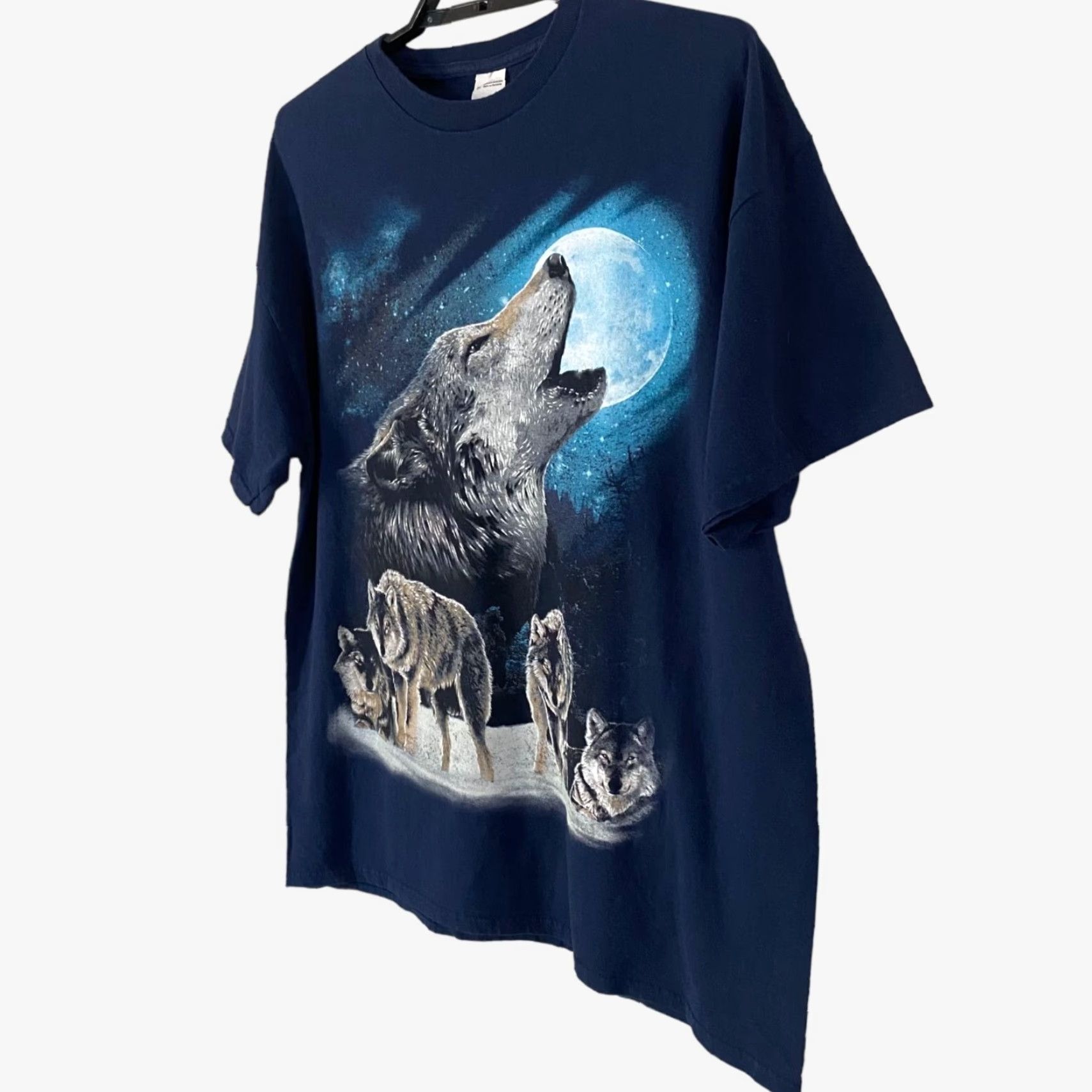 Vintage VINTAGE Y2K Wolf Pack Full Moon T-Shirt Men XL Blue Graphic Short Sleeve Nature Tee Mens XL Blue Size US XL / EU 56 / 4 - 2 Thumbnail
