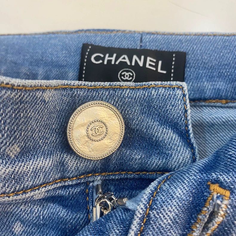 Chanel Chanel Dot logo narrow-footed jeans Size 28" / US 6 / IT 42 - 2 Thumbnail