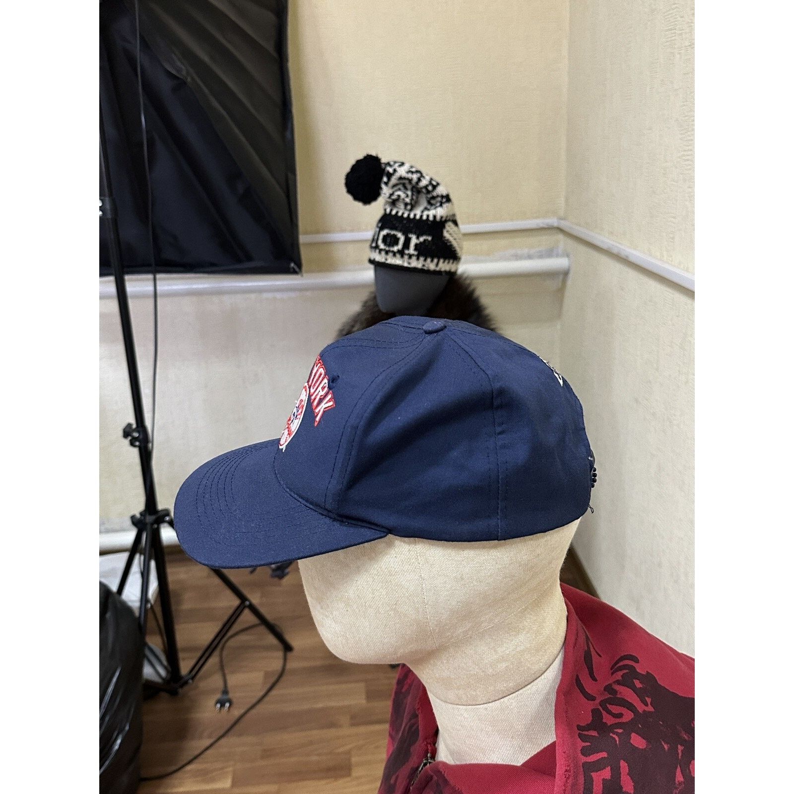 Vintage Vintage 1992 New York Yankees Baseball Men’s Navy Blue Cap Size ONE SIZE - 7 Thumbnail
