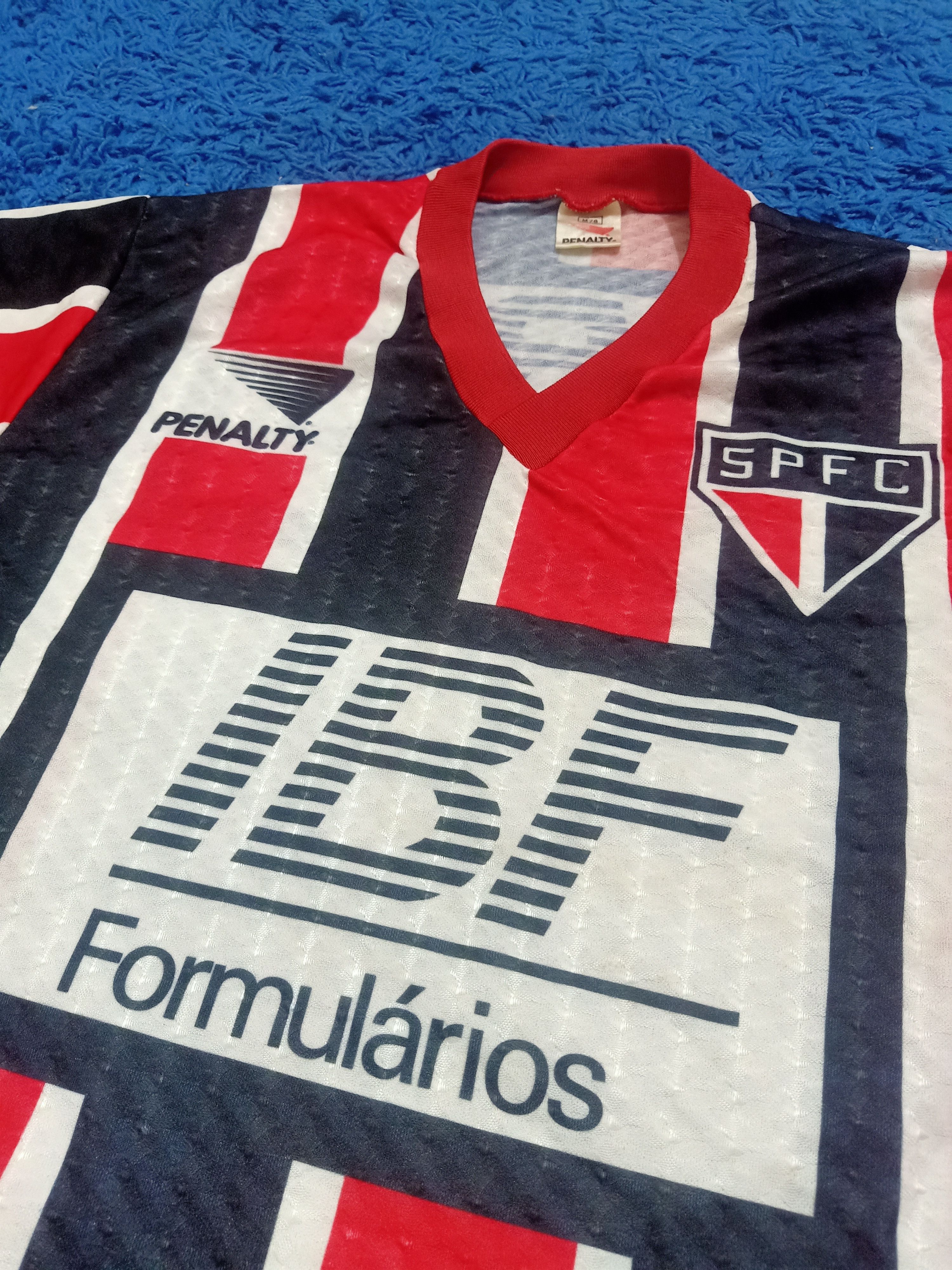 Penalty 1991-92 Sao Paulo Away Jersey Size US M / EU 48-50 / 2 - 3 Thumbnail