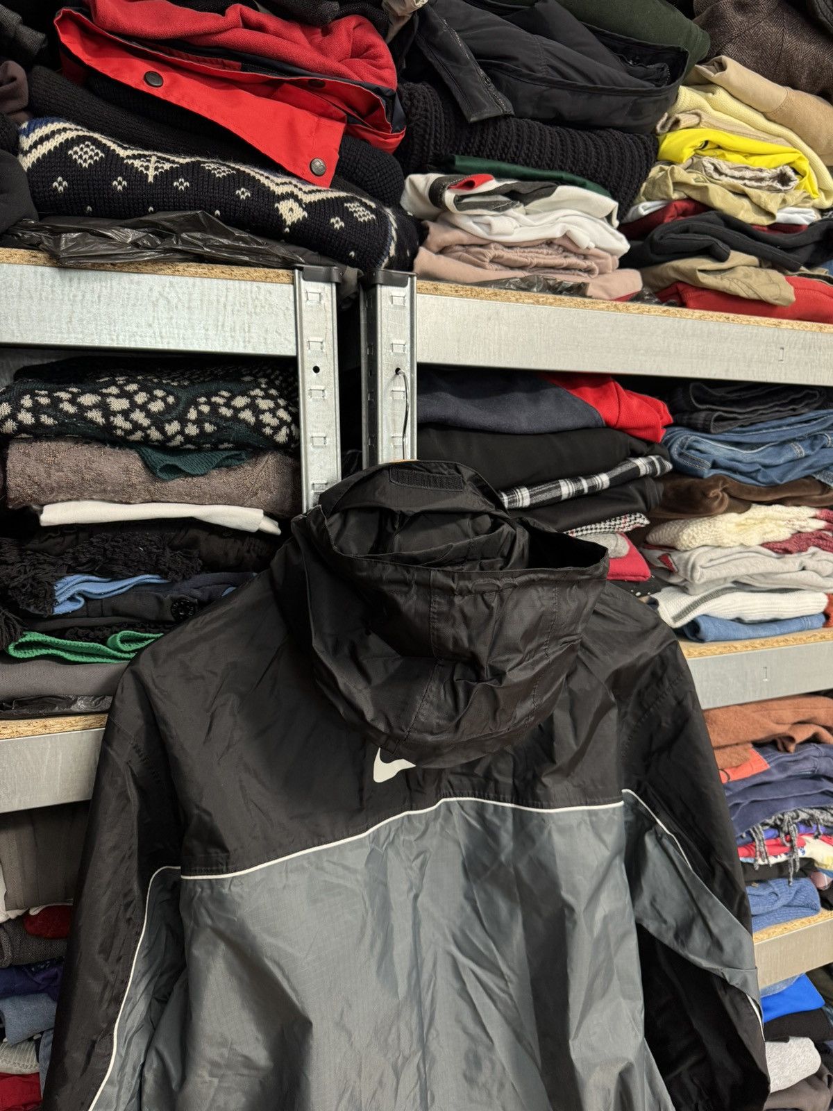 Nike Vintage Nike Mens Nylon Track Hooded Jacket Zip Windbreaker Size US XS / EU 42 / 0 - 7 Thumbnail