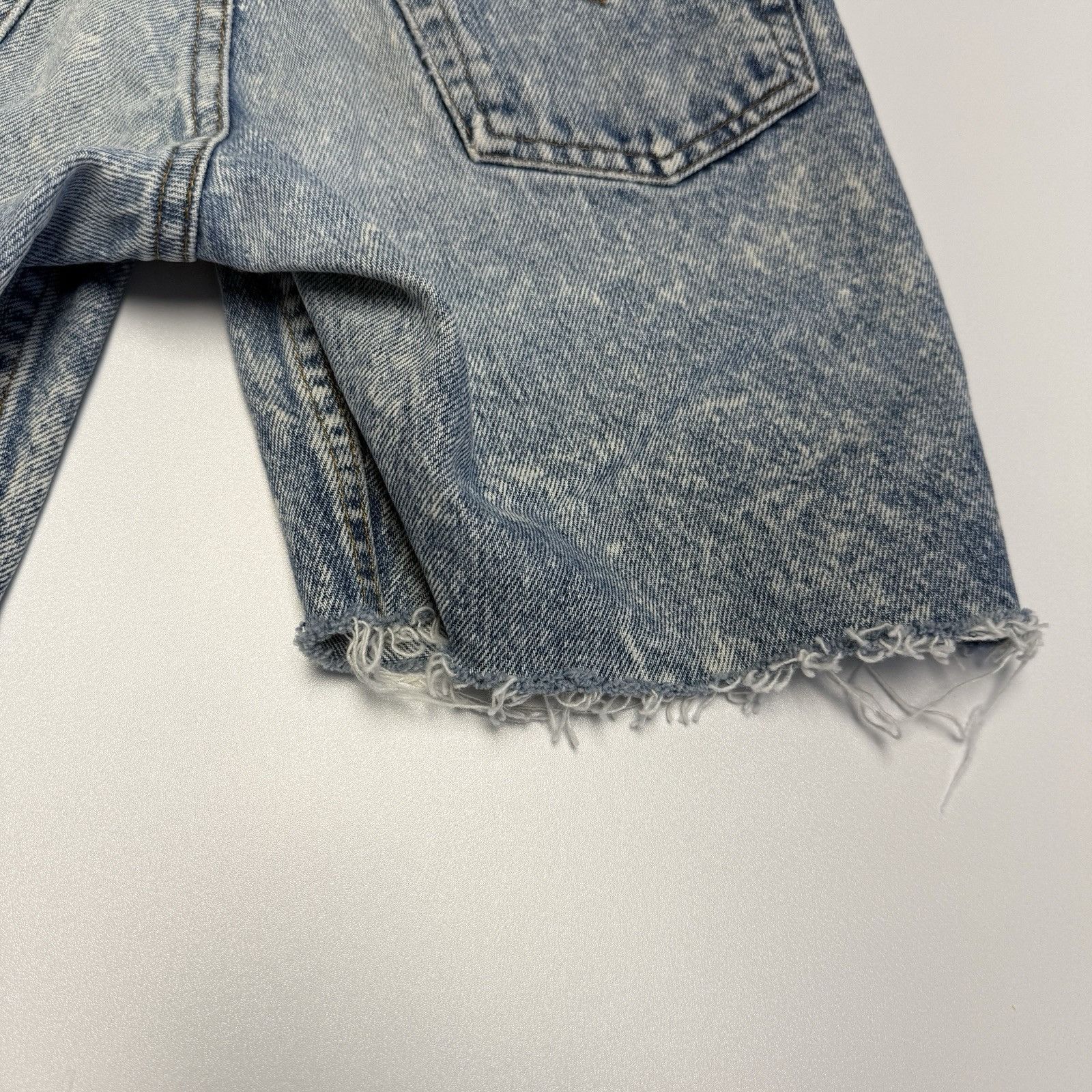 Levi's × Vintage Vintage Levis Denim Cut Off Acid Wash Shorts Womens 28x6 Size 25" / US 0 / IT 36 - 8 Thumbnail