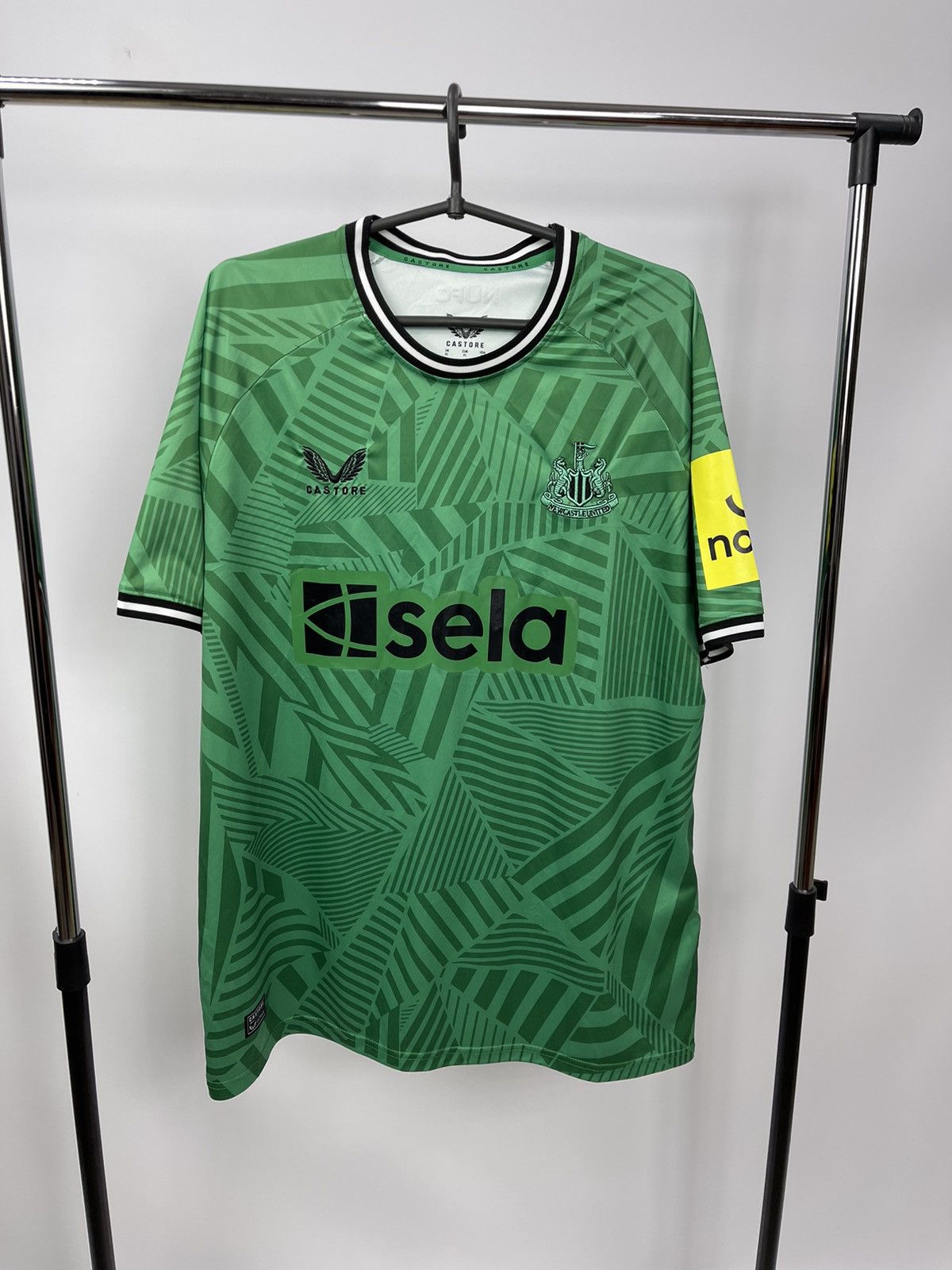 Castore Castore Newcastle United 2023-24 XL Shirt Soccer Jersey Size US XL / EU 56 / 4 - 1 Thumbnail
