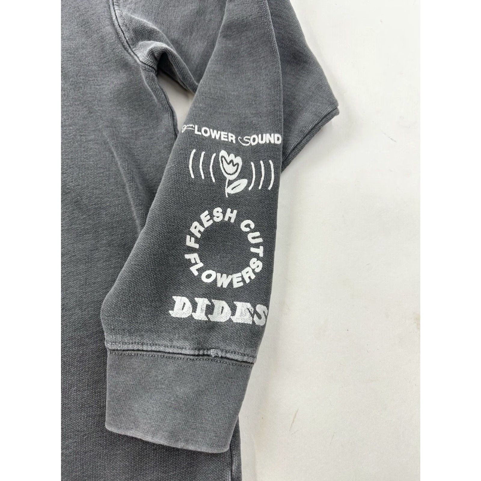 Vintage FRESH CUT FLOWERS Sweatshirt Adult Small Gray Music Mens Size US S / EU 44-46 / 1 - 2 Thumbnail