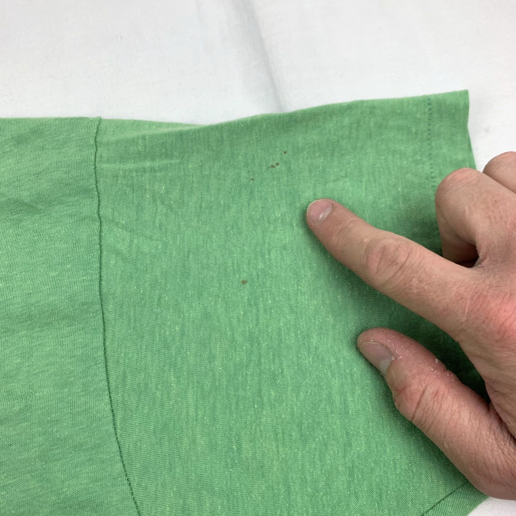 Hanes VINTAGE Hanes T Shirt University of Hilton Head Island Adult Large Green 80s College Mens Size US L / EU 52-54 / 3 - 3 Thumbnail