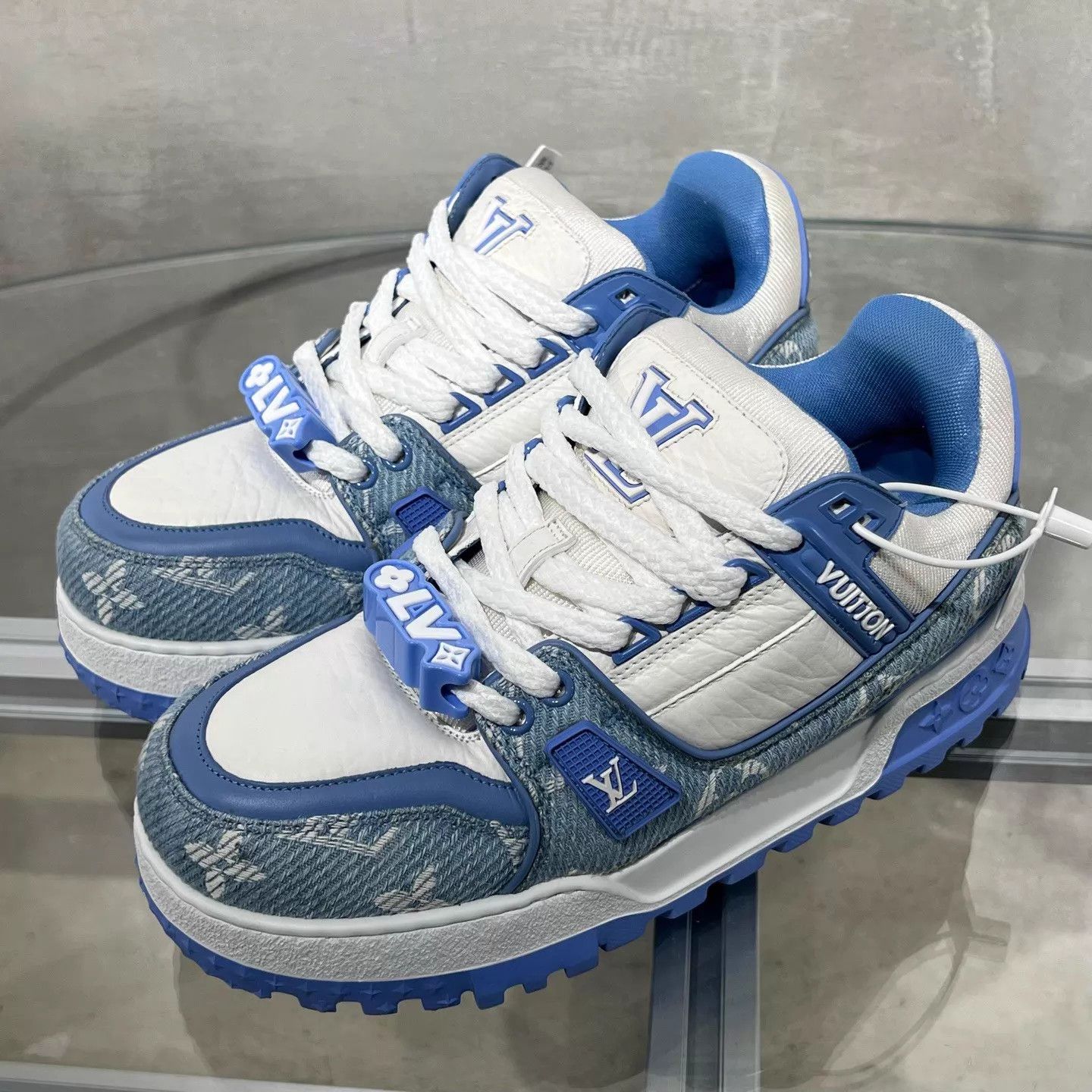 Louis Vuitton LV Trainer Maxi White Blue Denim Pika UK4.5/38.5 Size US 8 / IT 38 - 2 Thumbnail