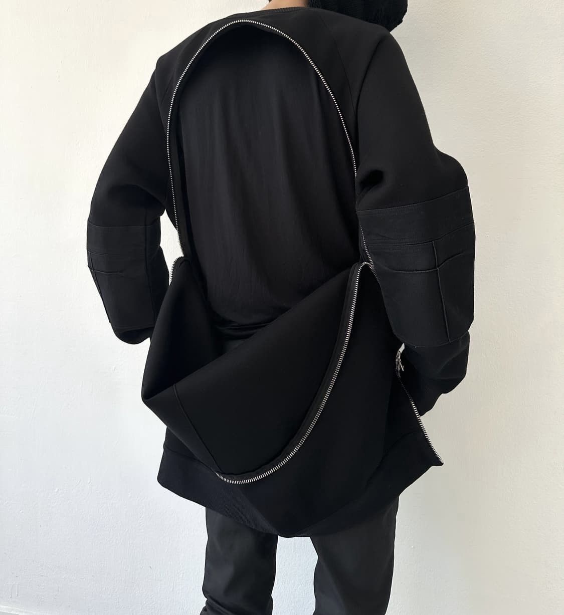 Givenchy Givenchy Riccardo Tisci Back Docking Zipper Sweat Shirt Size US XXL / EU 58 / 5 - 2 Thumbnail
