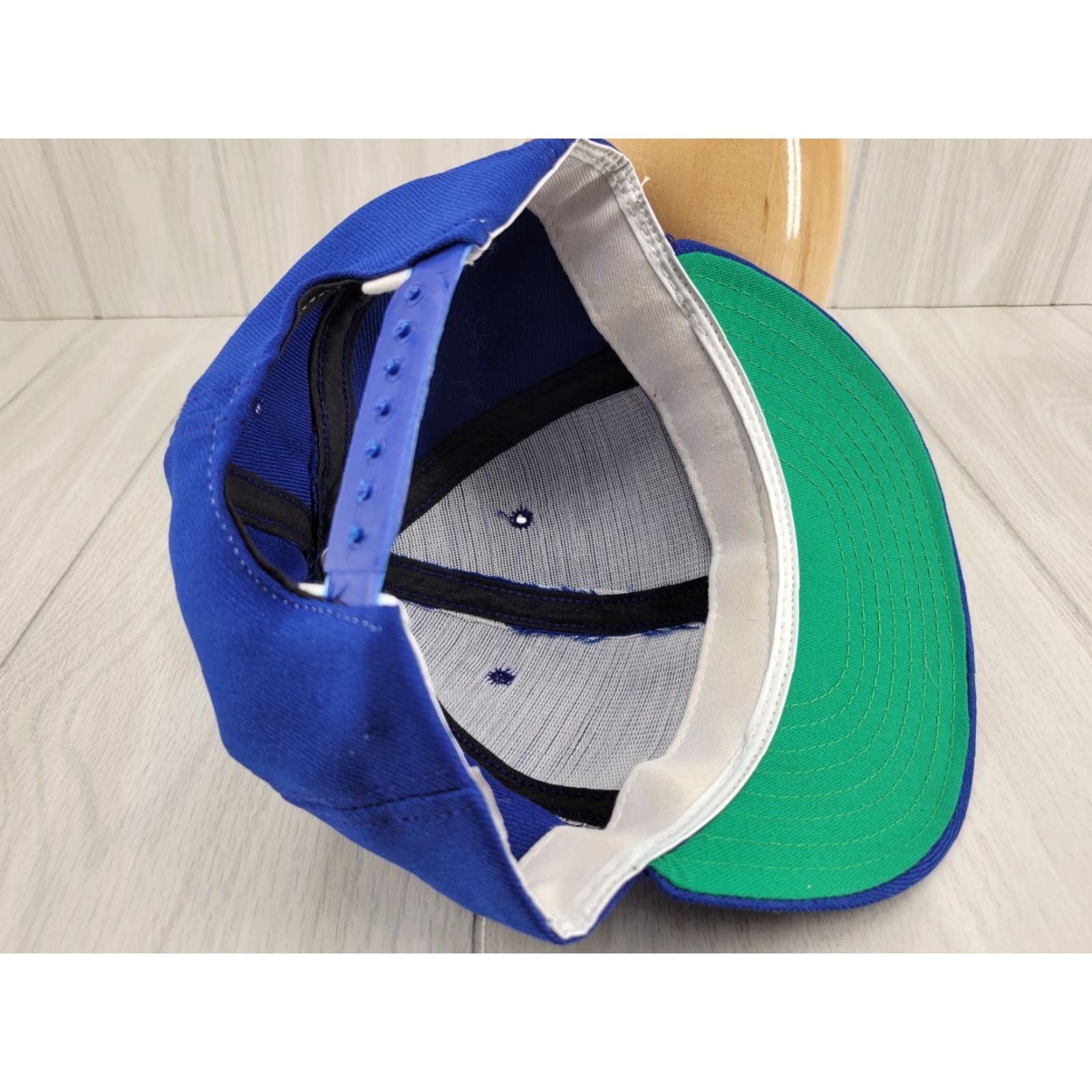 MLB VINTAGE Chicago Cubs Snapback Cap MLB Baseball Adjustable Hat Men Blue 90s Retro Sports Logo MLB Shirts Mens Size ONE SIZE - 7 Thumbnail