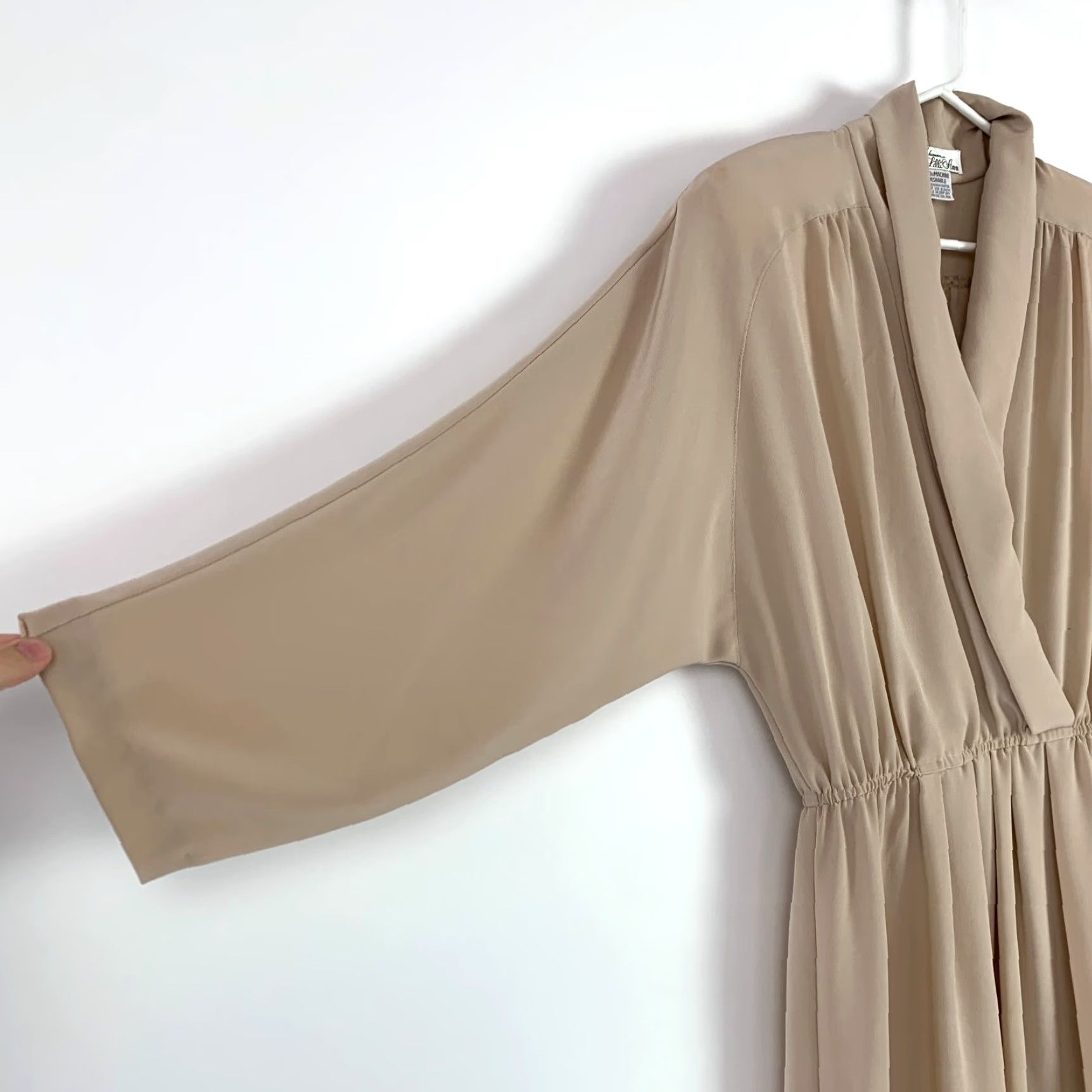 Vintage VINTAGE Adolph Schuman For Lilli Ann Tan Secretary Cocktail Dress 40" Chest 18 46" Blouson Shoulder Pads Womens Size 4XL / US 24-26 - 2 Thumbnail