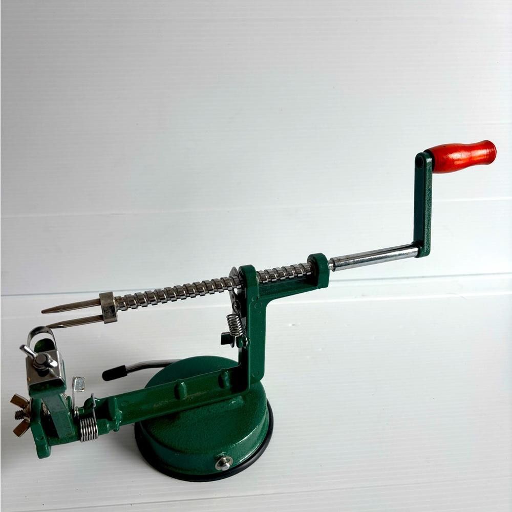 Designer Vintage Green Cast Iron Apple Peeler Size ONE SIZE - 1 Thumbnail