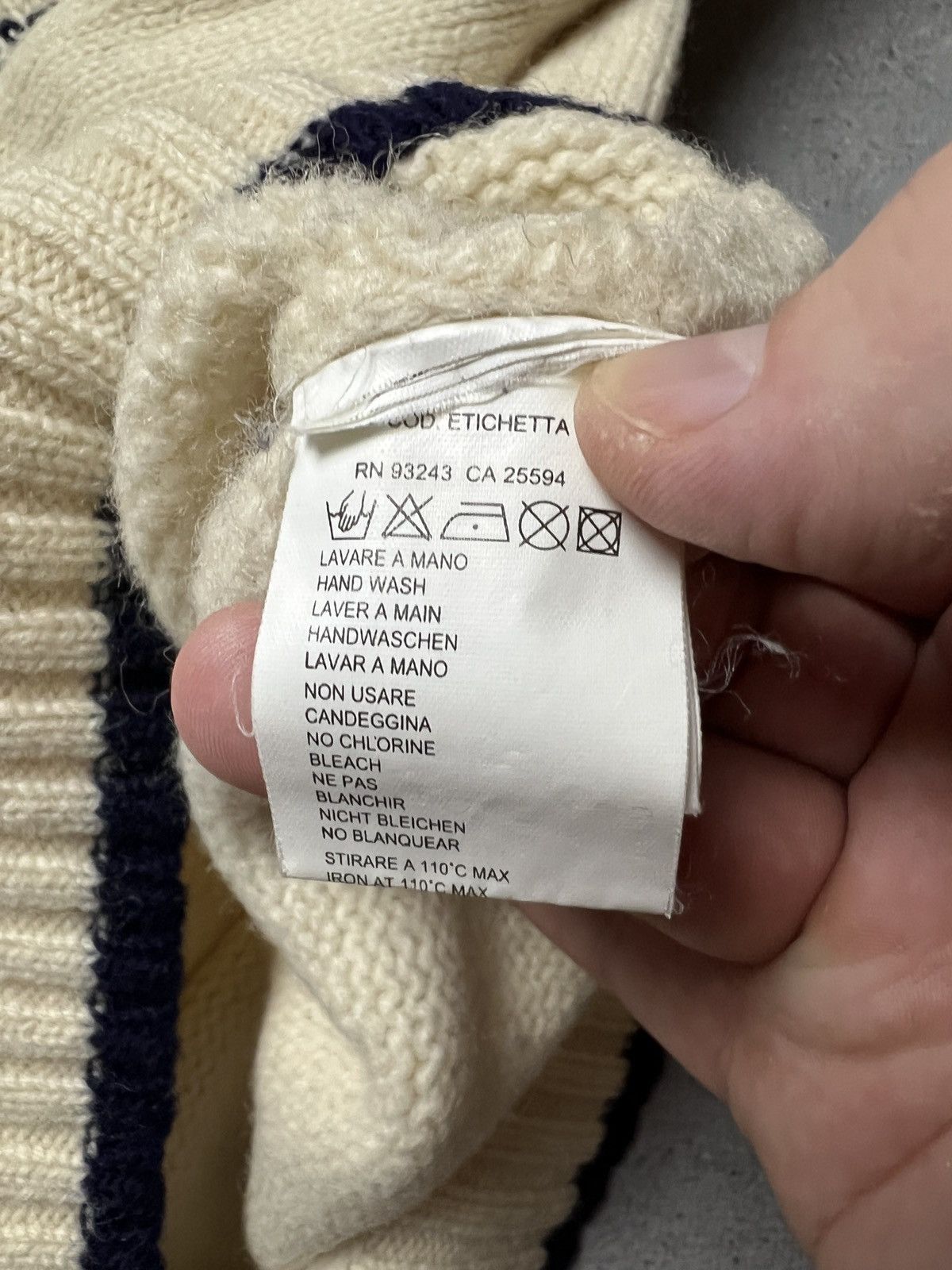 Diesel Diesel Vintage Distressed Knitwear Cream Wool Sweater 90's Size L / US 10 / IT 46 - 13 Thumbnail