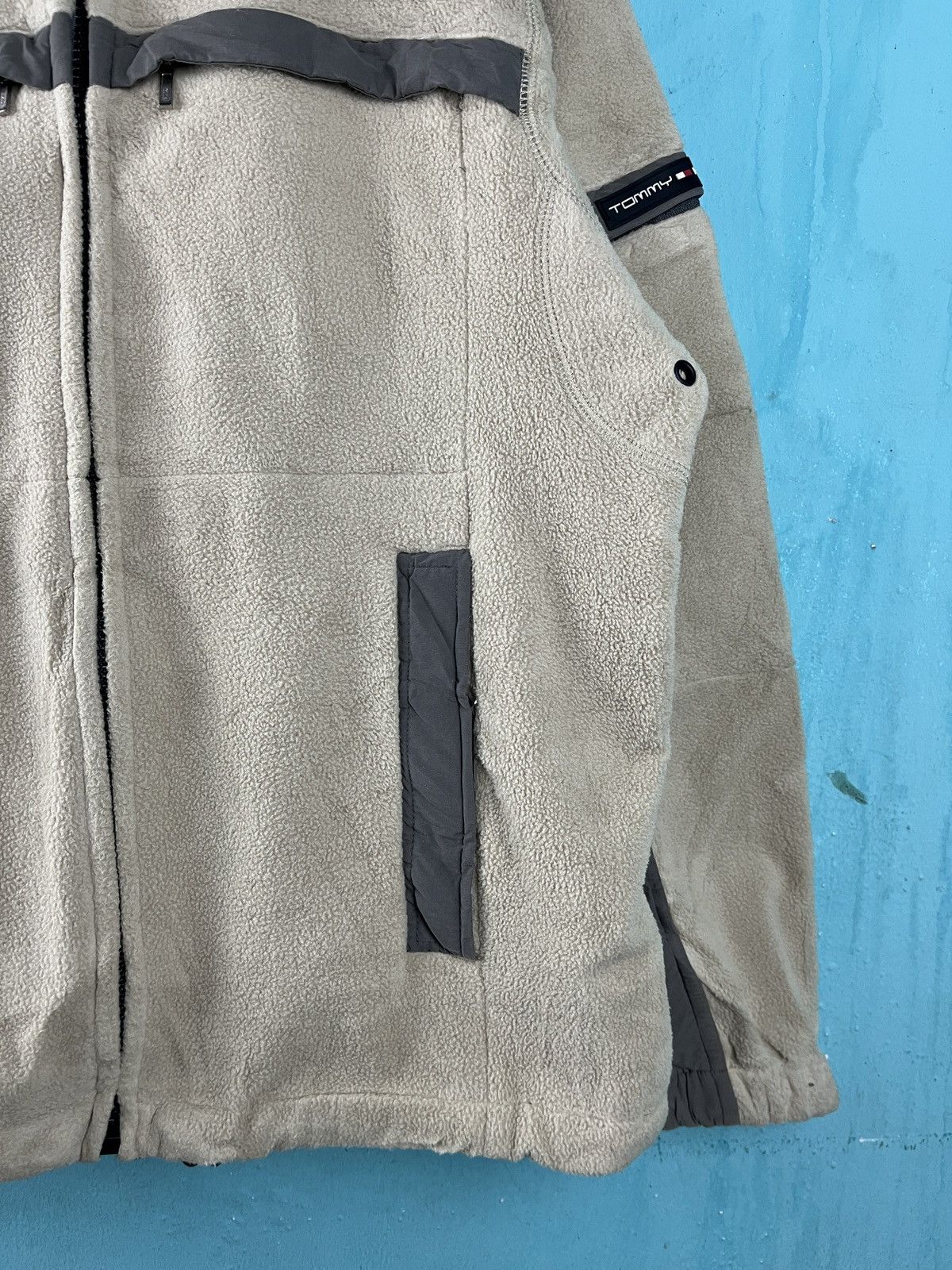 Tommy Hilfiger × Vintage Vintage Y2K Beige Tommy Hilfiger Fleece Jacket Size US S / EU 44-46 / 1 - 5 Thumbnail