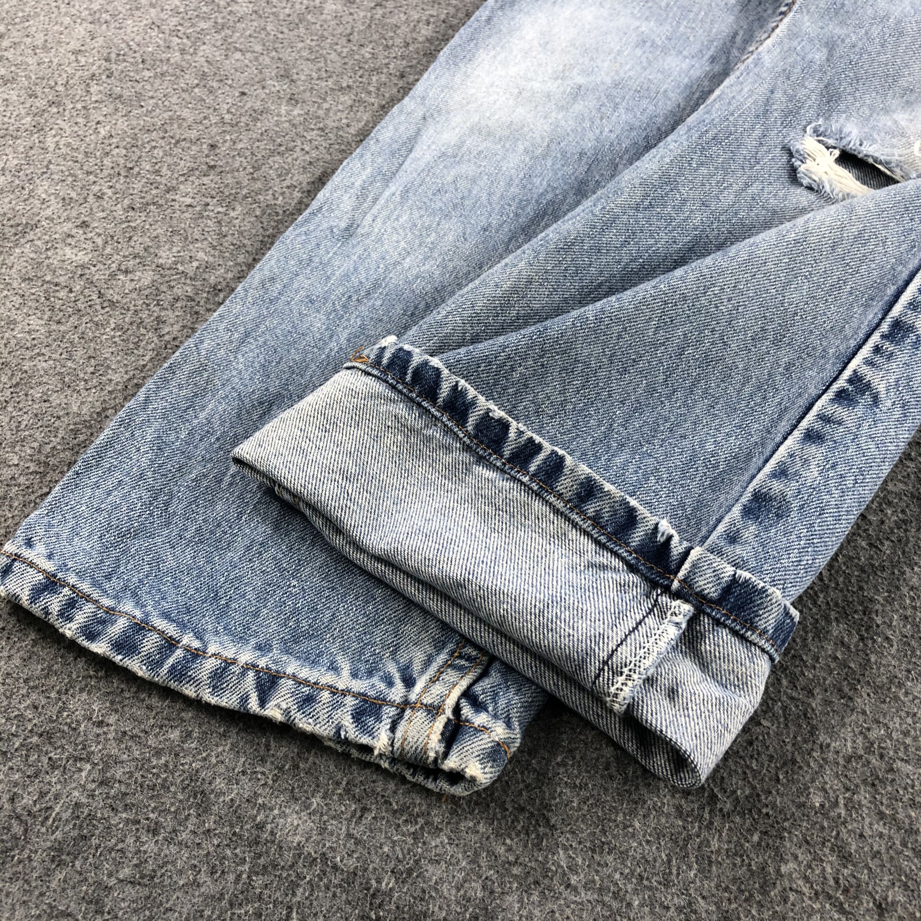 Levi's 90s Vintage Blue Wash Levis 505 Jeans-J2300 Size US 26 / EU 42 - 7 Thumbnail