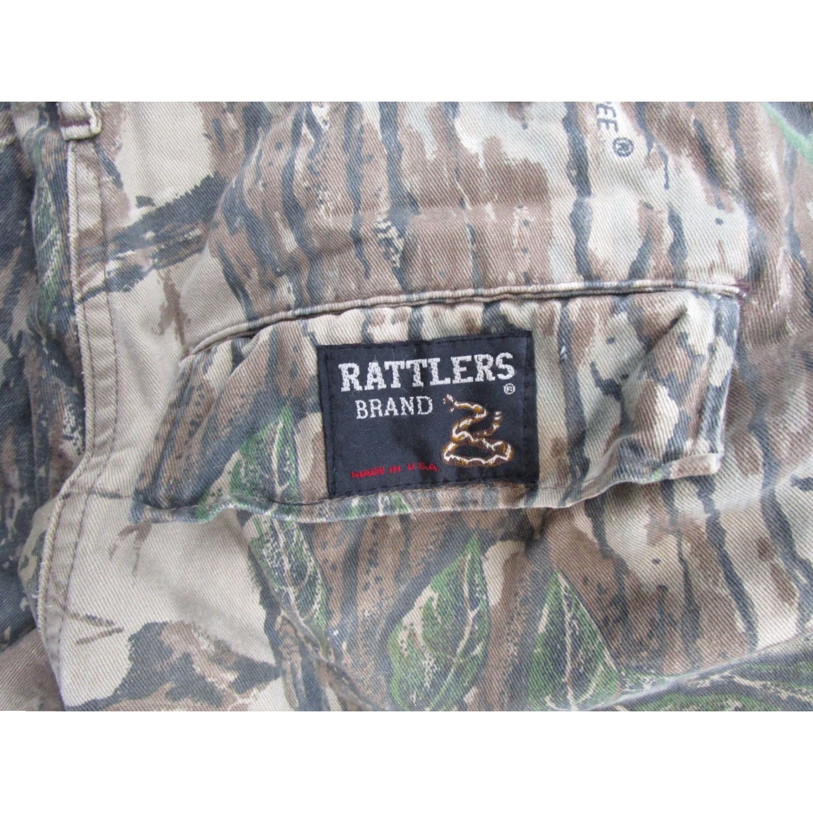Realtree VTG Rattlers Brand Cargo Pants Mens L 40x30 Realtree Camo Hunting Double Knee Cargo Pocket Camouflage 90s Army Nature USA Hunting Mens Size US 33 - 5 Thumbnail