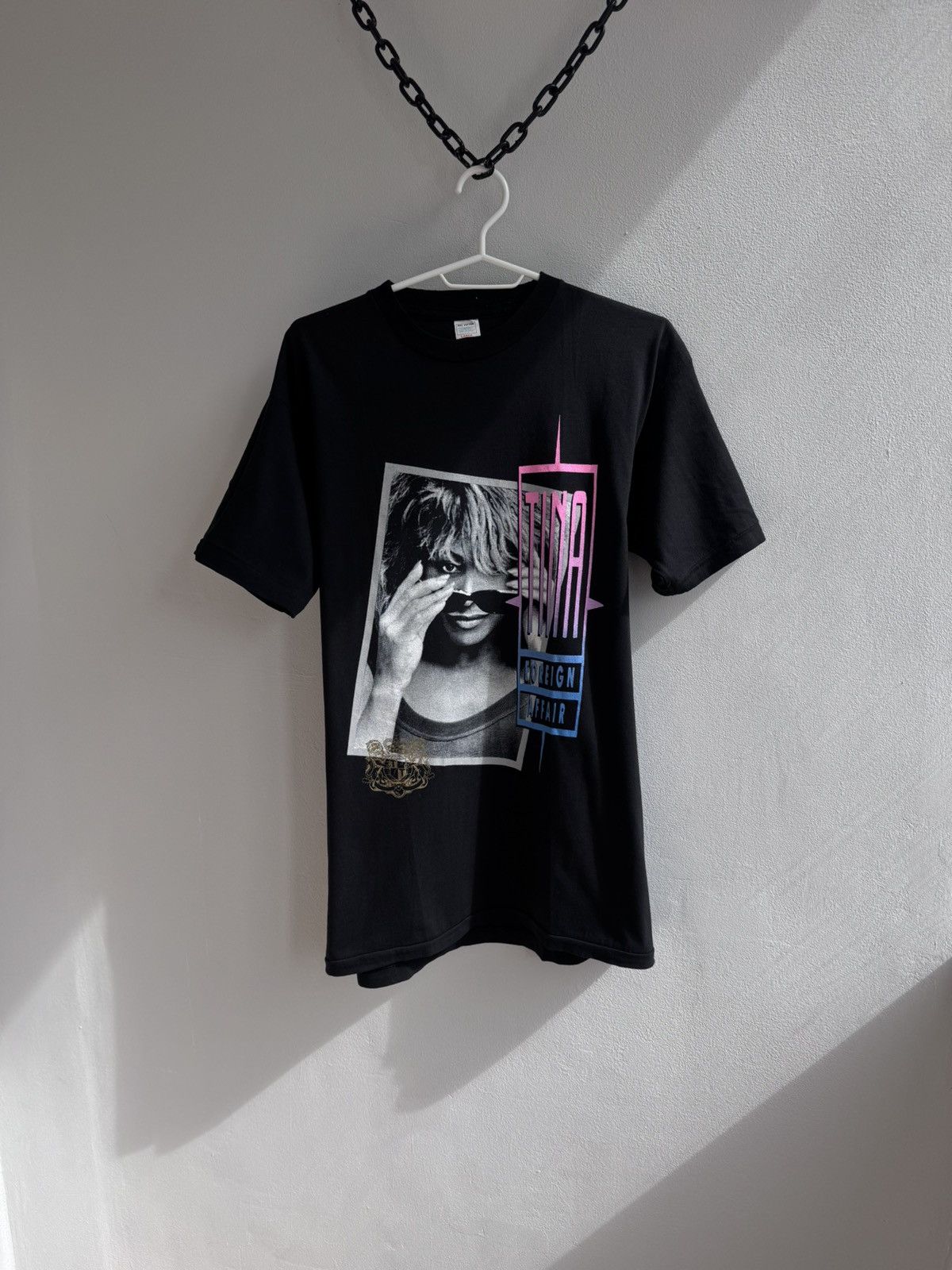 Band Tees Vintage 90s Tina Turner Foreign Affair Black T-shirt Tee Size US L / EU 52-54 / 3 - 1 Thumbnail