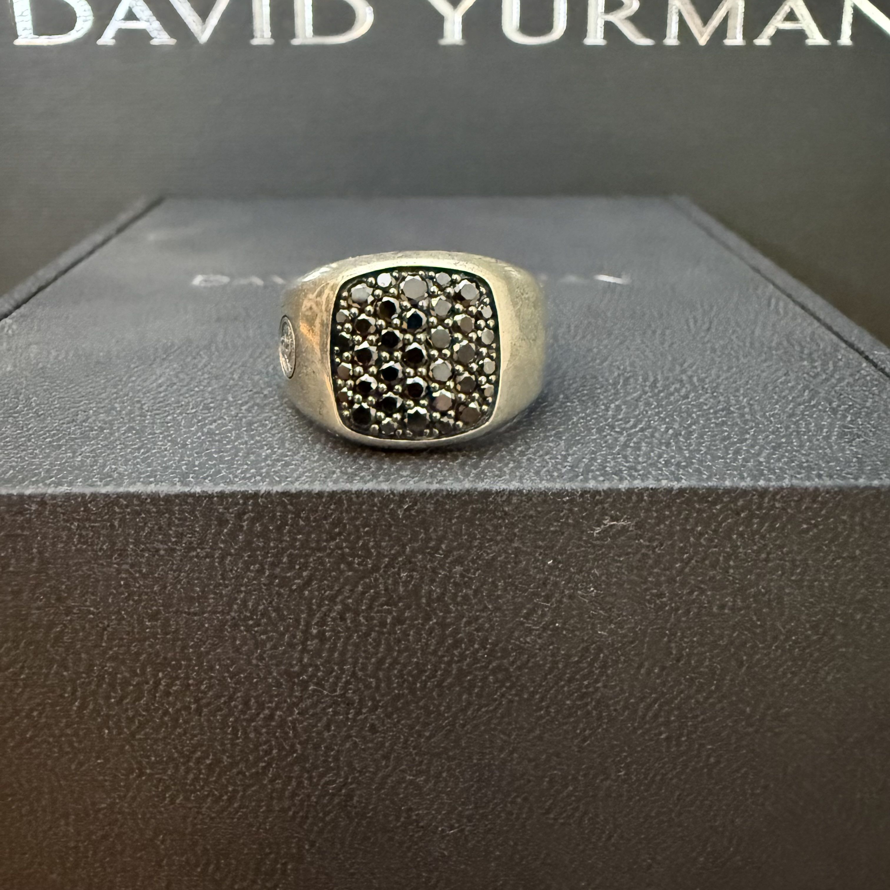 David Yurman David yurman signet ring size 9 Size ONE SIZE - 1 Thumbnail