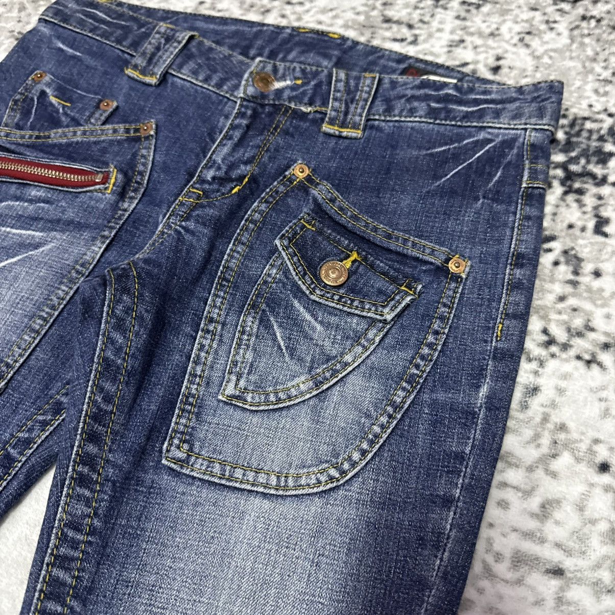 Japanese Brand Dear Heart Japan Bush Pocket Low Rise Flared Jeans Size 28" / US 6 / IT 42 - 4 Thumbnail