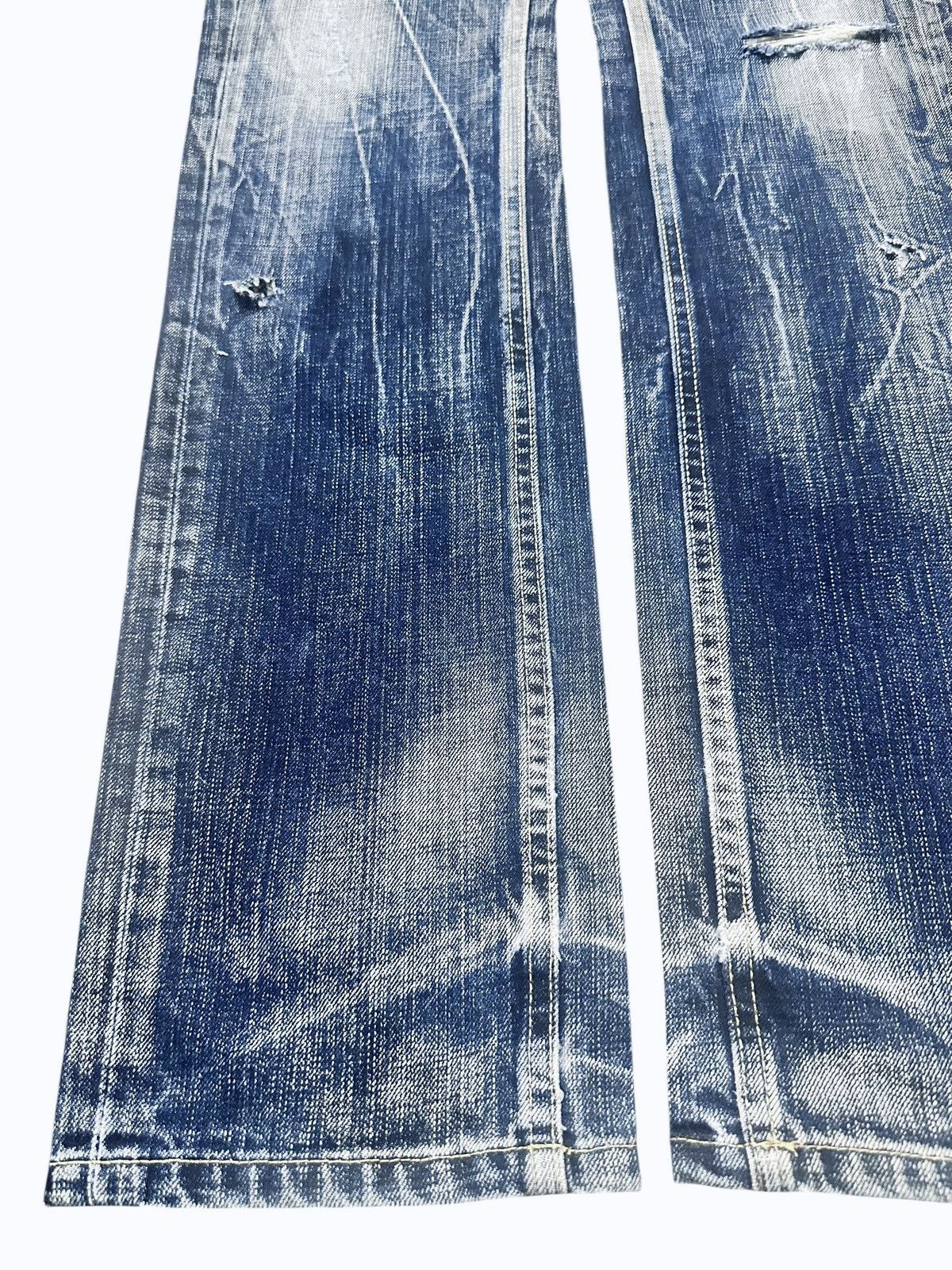Japanese Brand Vintage Distressed Rattle Trap Faded Wash Baggy Style Size US 29 - 7 Thumbnail