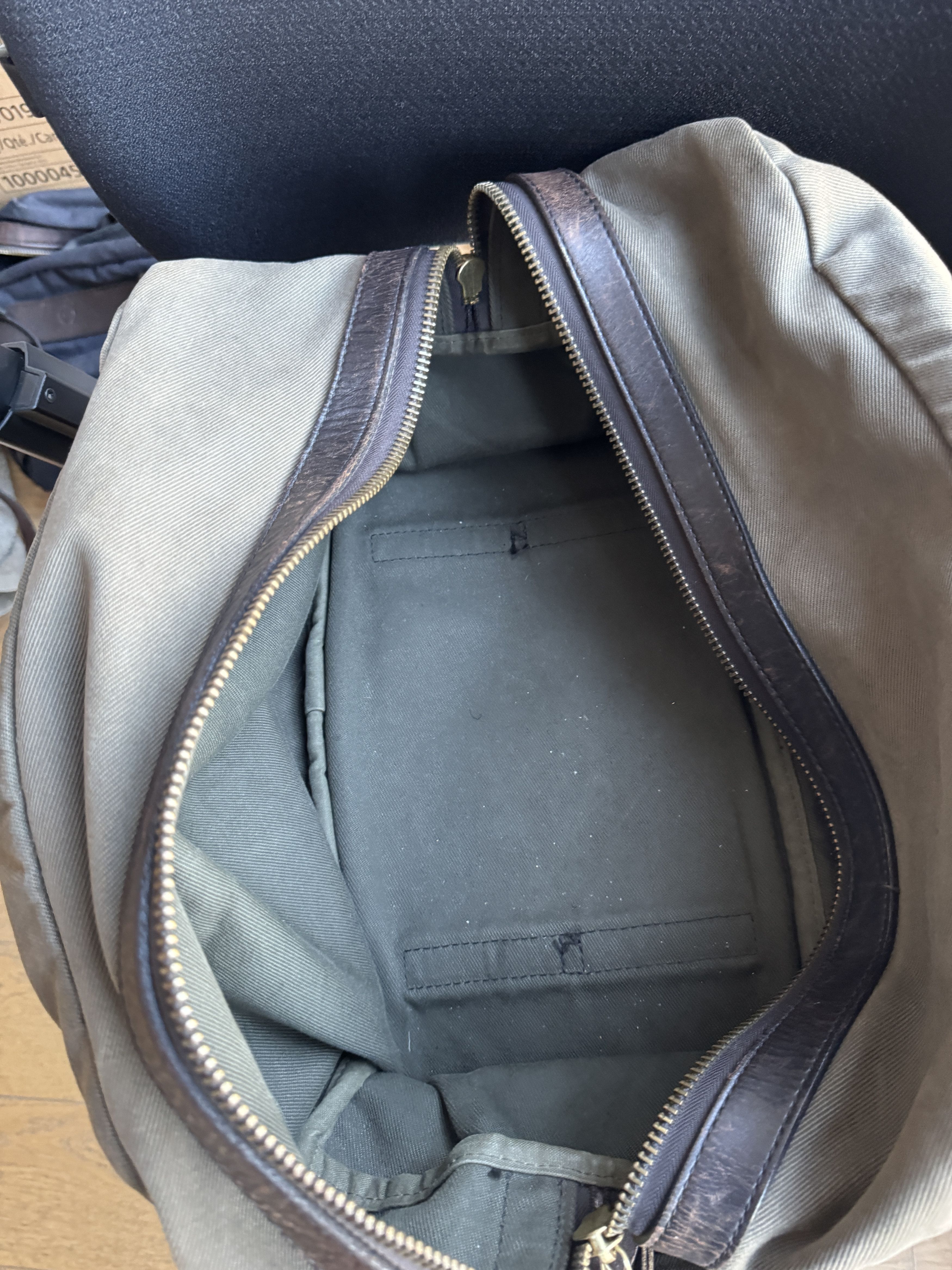 Filson Filson Leather Duffle Bag, Green / Olive - 70246 Size ONE SIZE - 9 Thumbnail