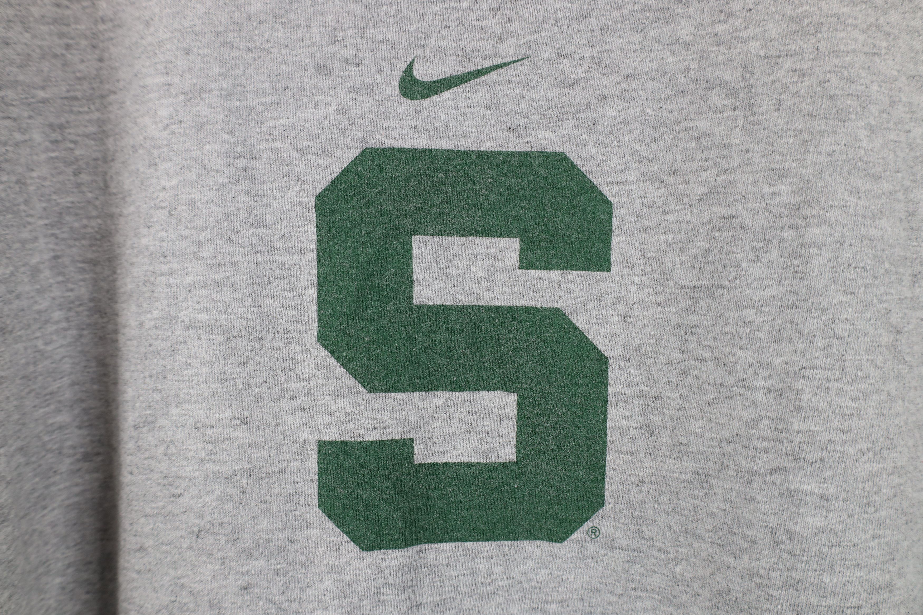 Nike Vintage Nike Center Swoosh Michigan State University T-Shirt Size US S / EU 44-46 / 1 - 5 Thumbnail