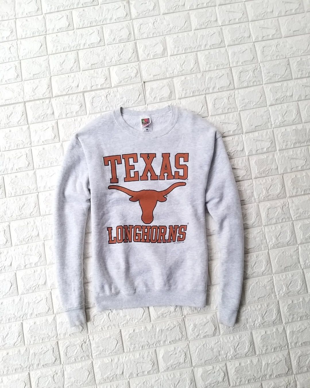 Vintage Rare Vintage 90s TEXAS LONGHORNS Basketball Sweater Size US M / EU 48-50 / 2 - 1 Thumbnail