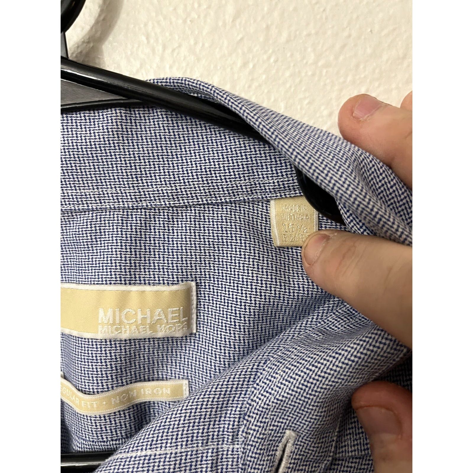 Michael Kors Michael Kors Button-Up Shirt Men Regular 15.5 Long Sleeve Blue Non Iron Size US M / EU 48-50 / 2 - 4 Thumbnail