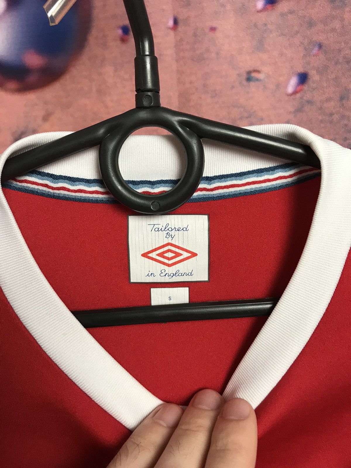 Vintage Vintage Umbro England soccer jersey Size US S / EU 44-46 / 1 - 3 Thumbnail